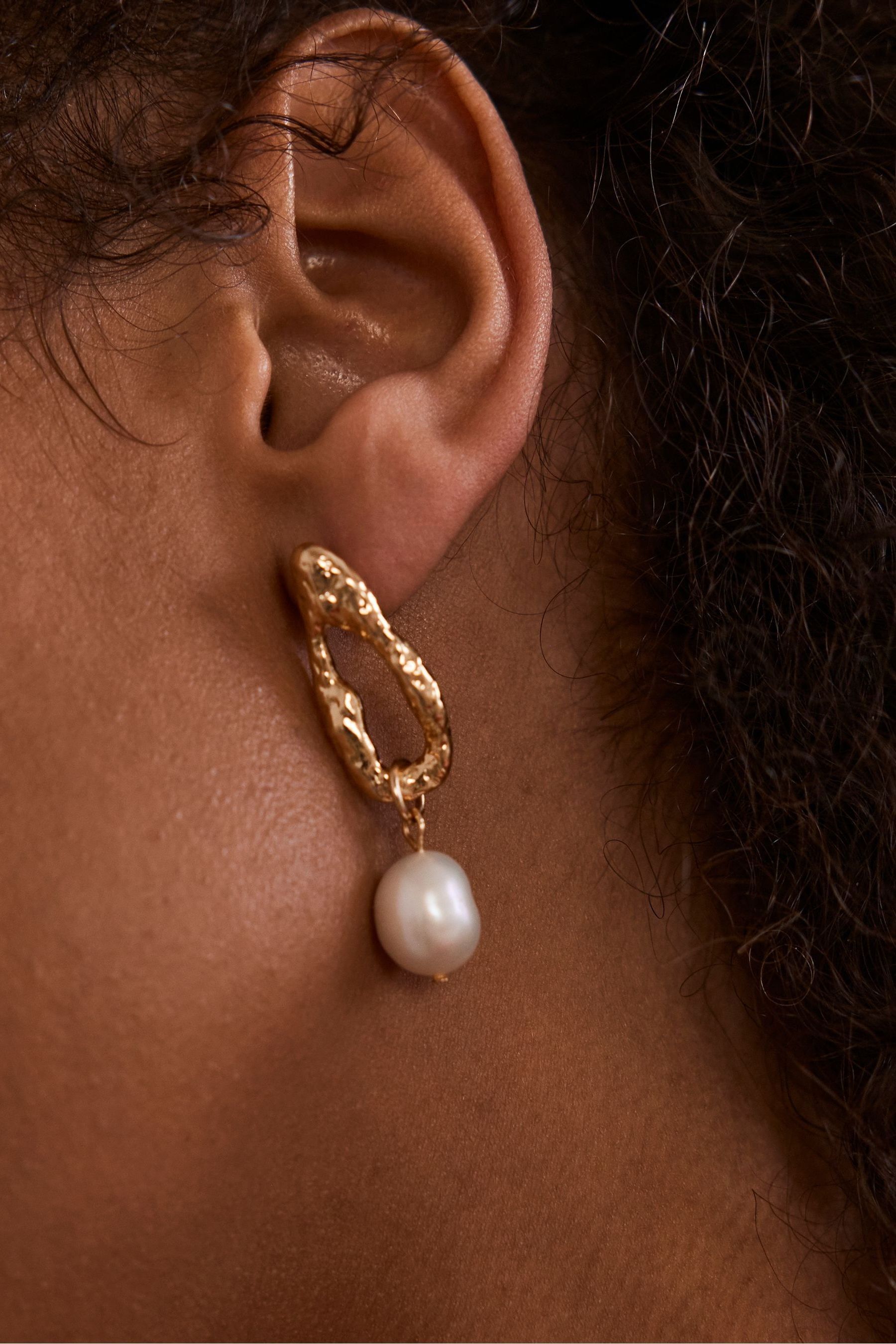 Velvet earrings online sale