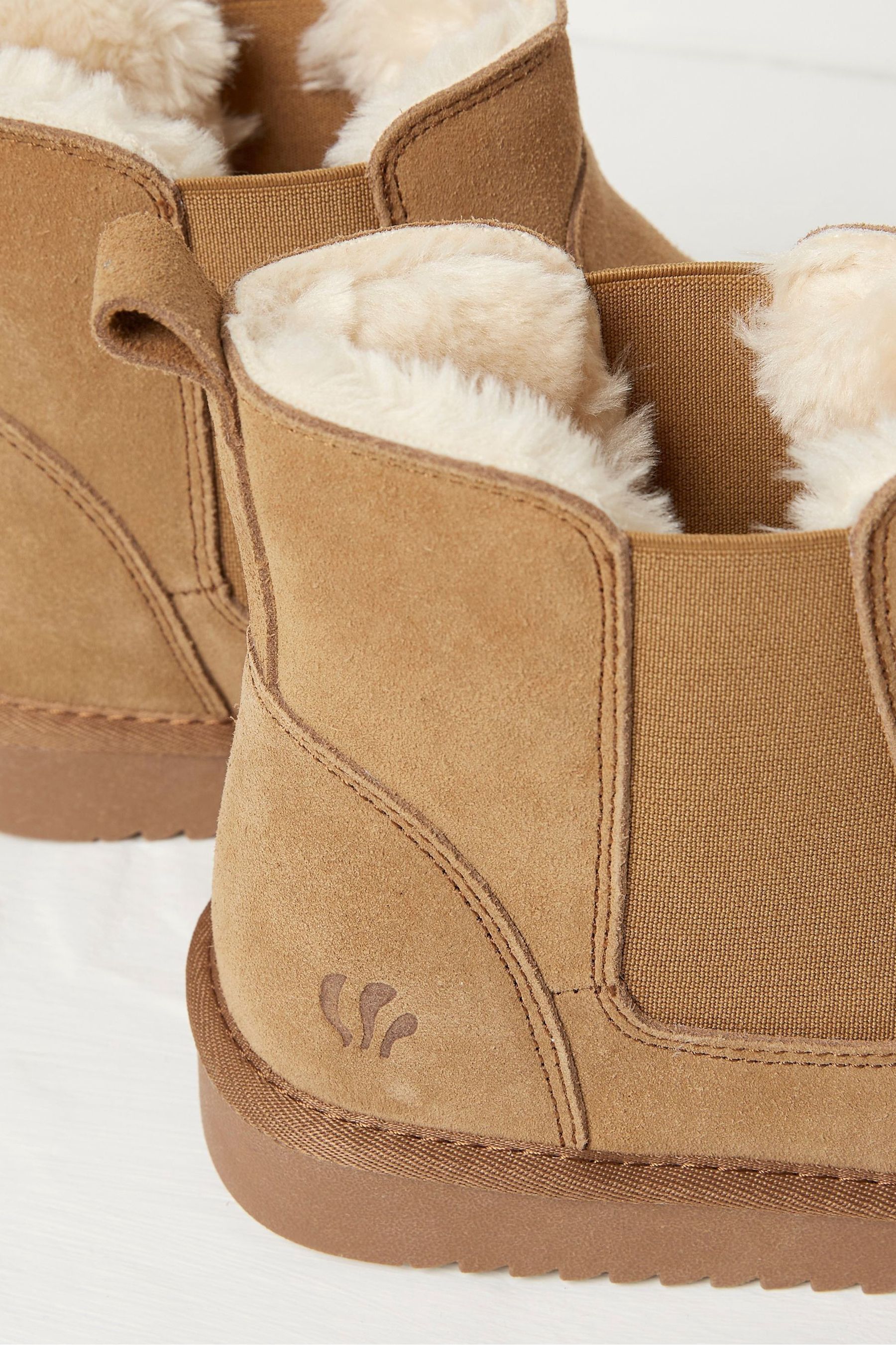 Fatface chelsea boots deals