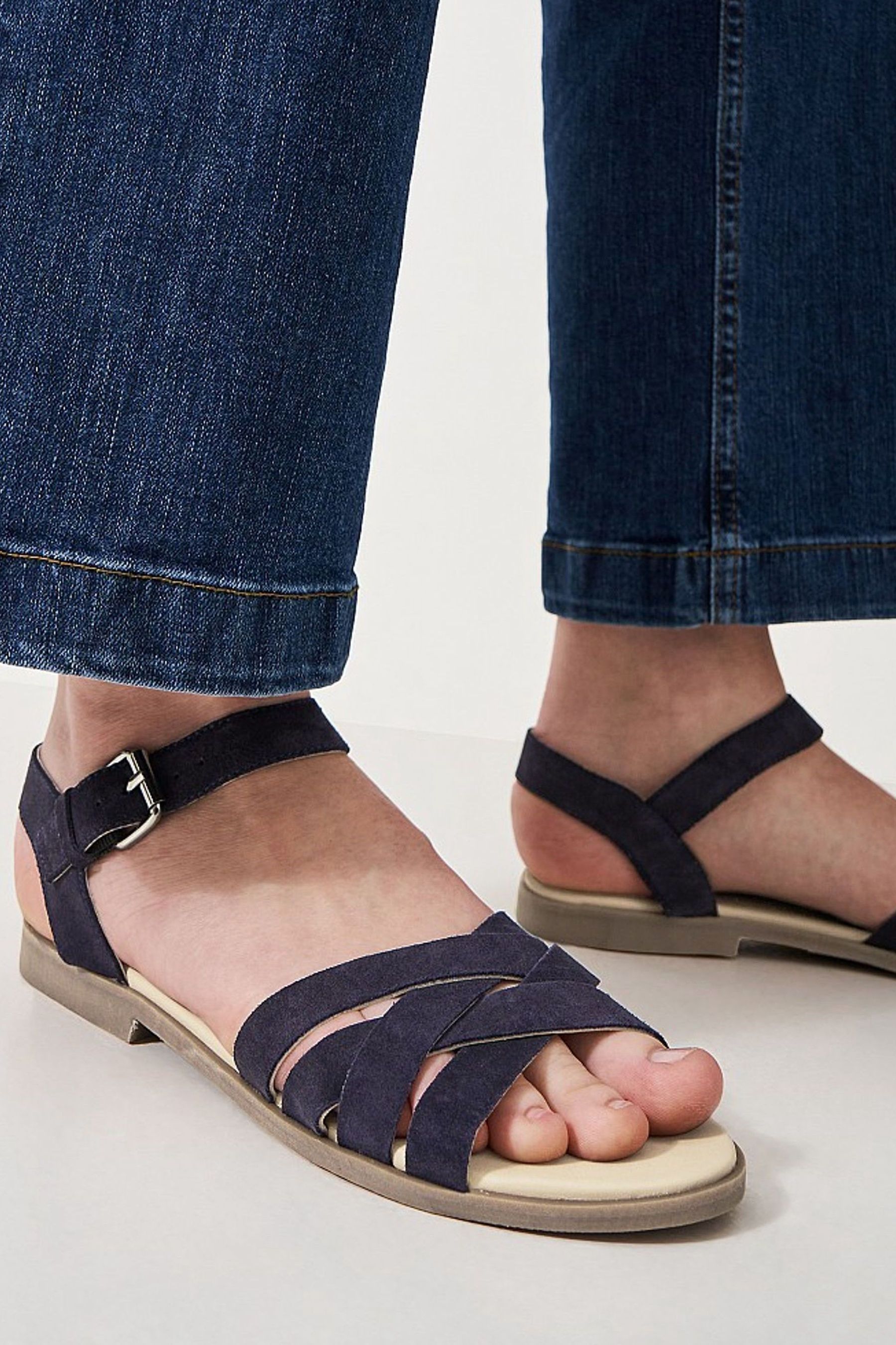 Crew clothing flip flops on sale
