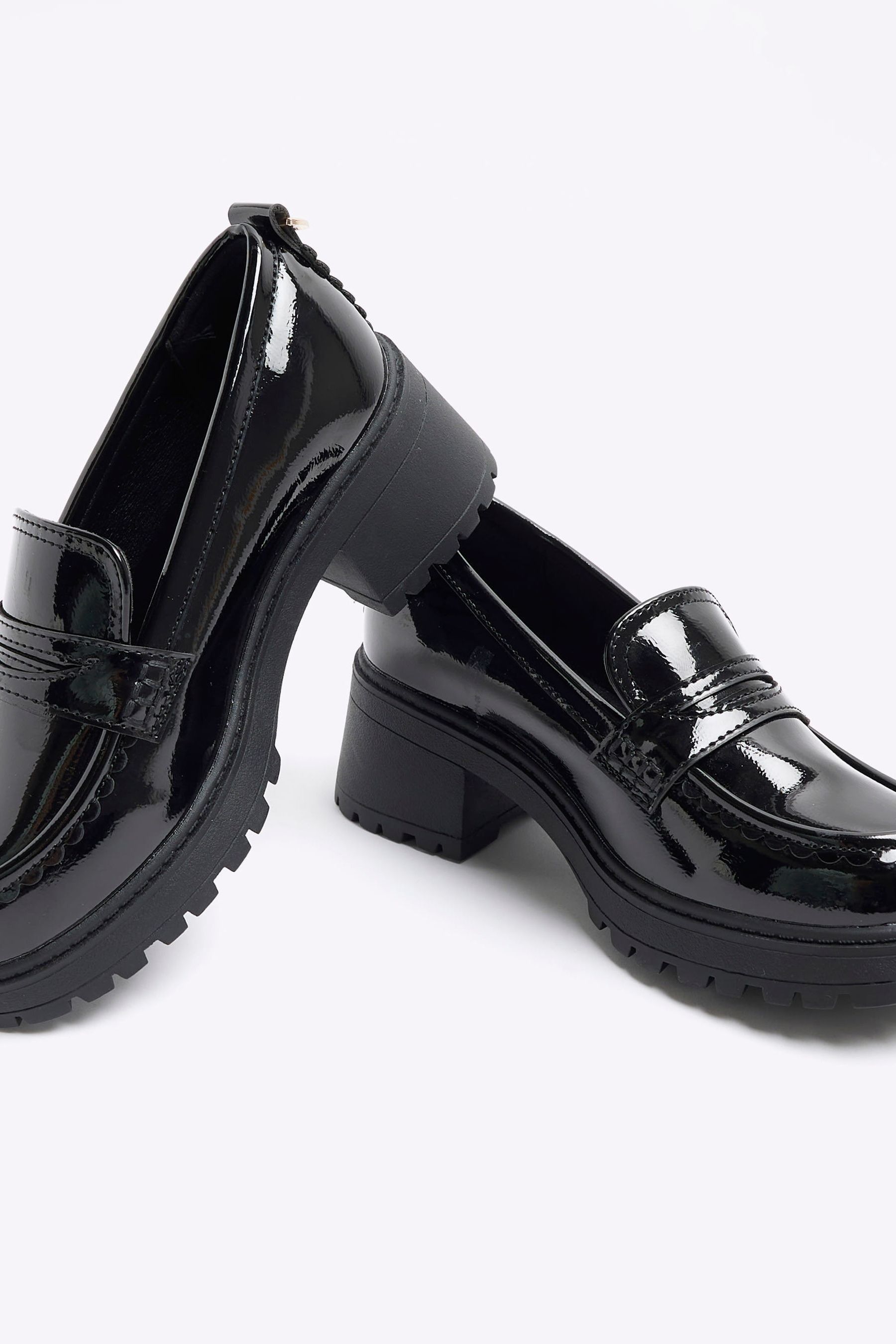 Buy River Island Black Girls Scallop Trim Heeled Loafers from Next Austria