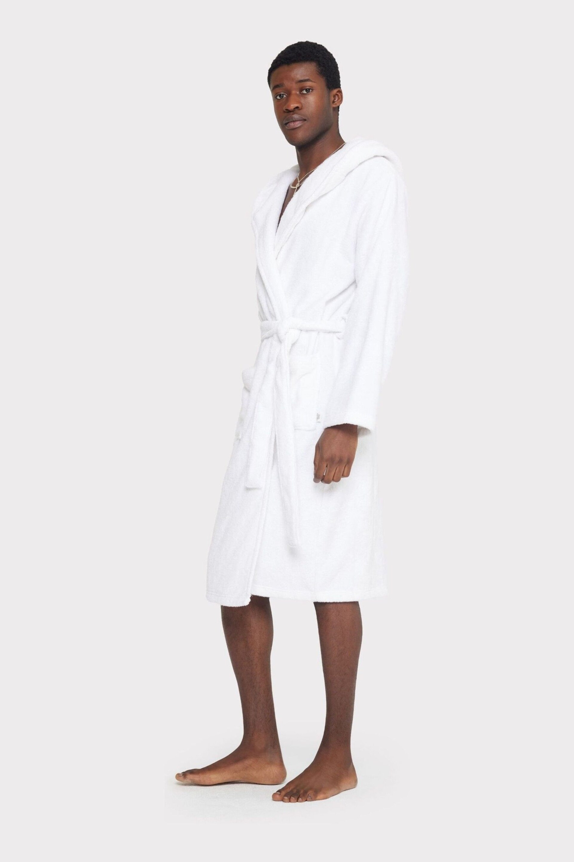 Chelsea Peers White Mens Premium Towelling Dressing Gown - Image 3 of 5