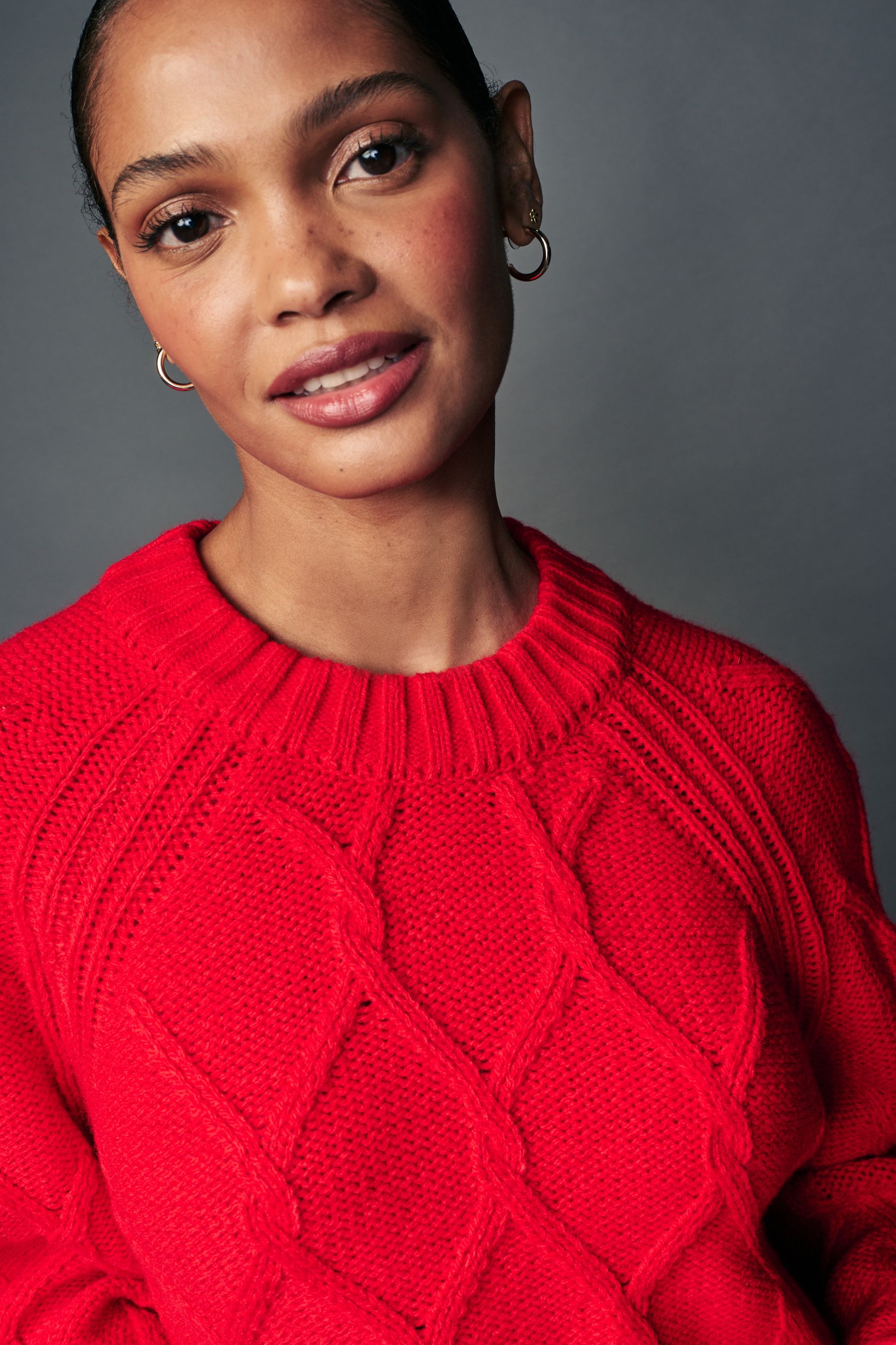 Red cable knit outlet