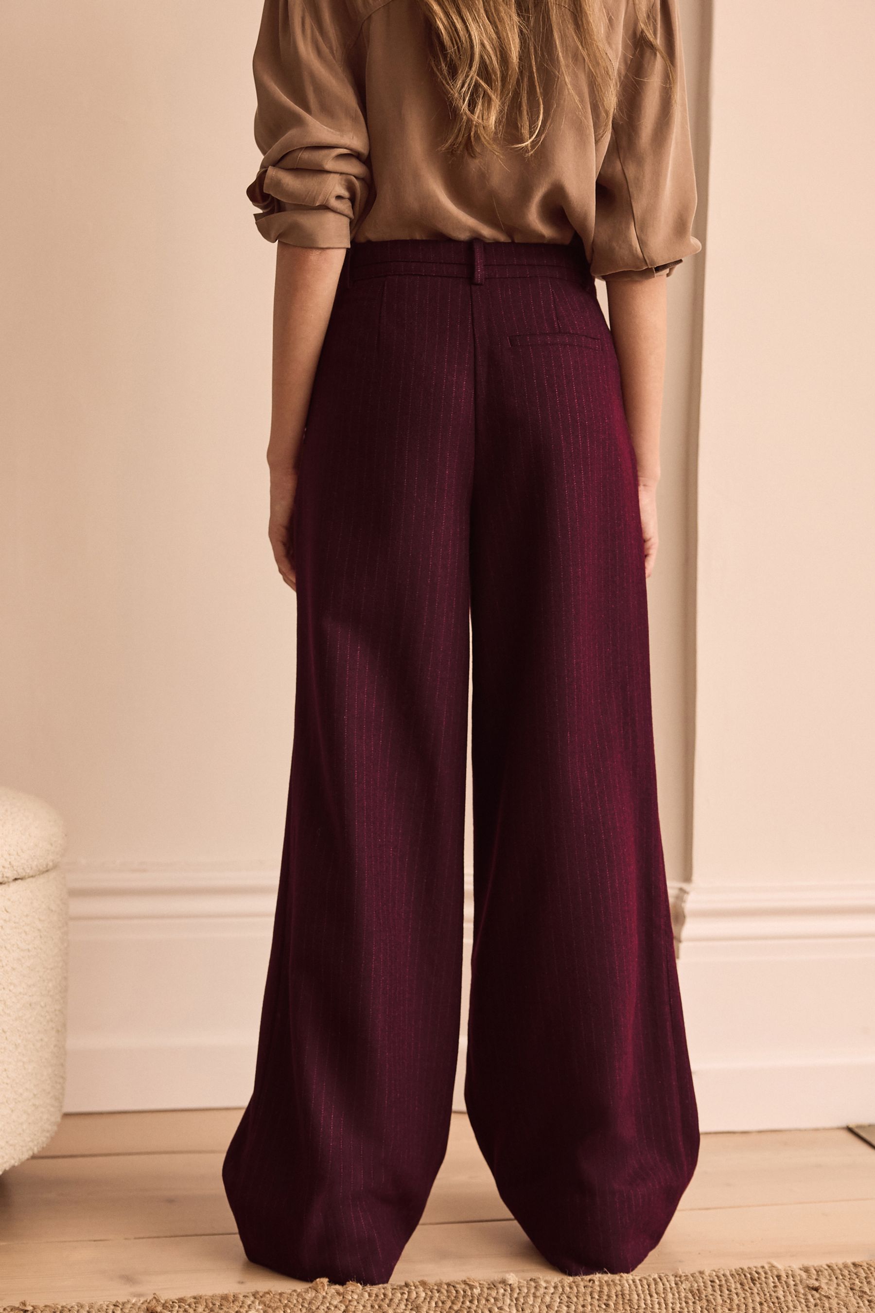 Wide leg burgundy trousers top