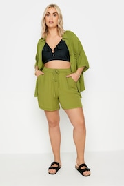 Yours Curve Green Limited Crinkle Co-ord Shorts - Image 3 of 6