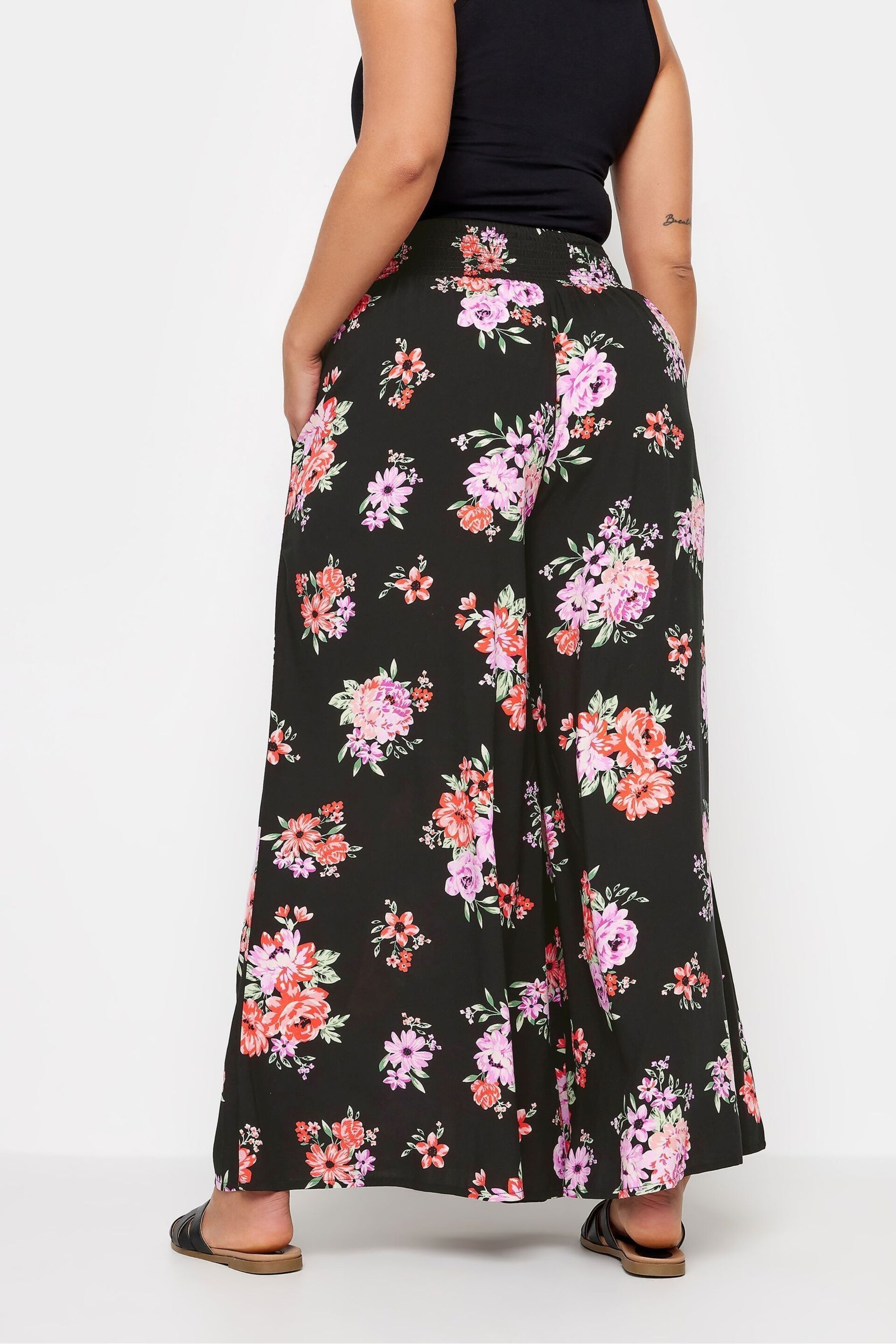 Yours Curve Black Floral Bloom Print Shirred Wide Leg Trousers - Image 3 of 5