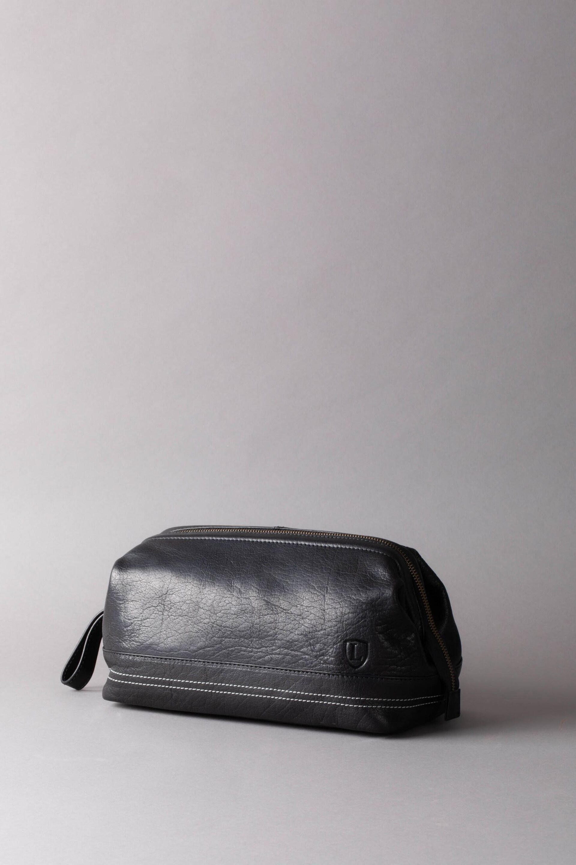 Lakeland Leather Black Keswick Leather Washbag - Image 1 of 5
