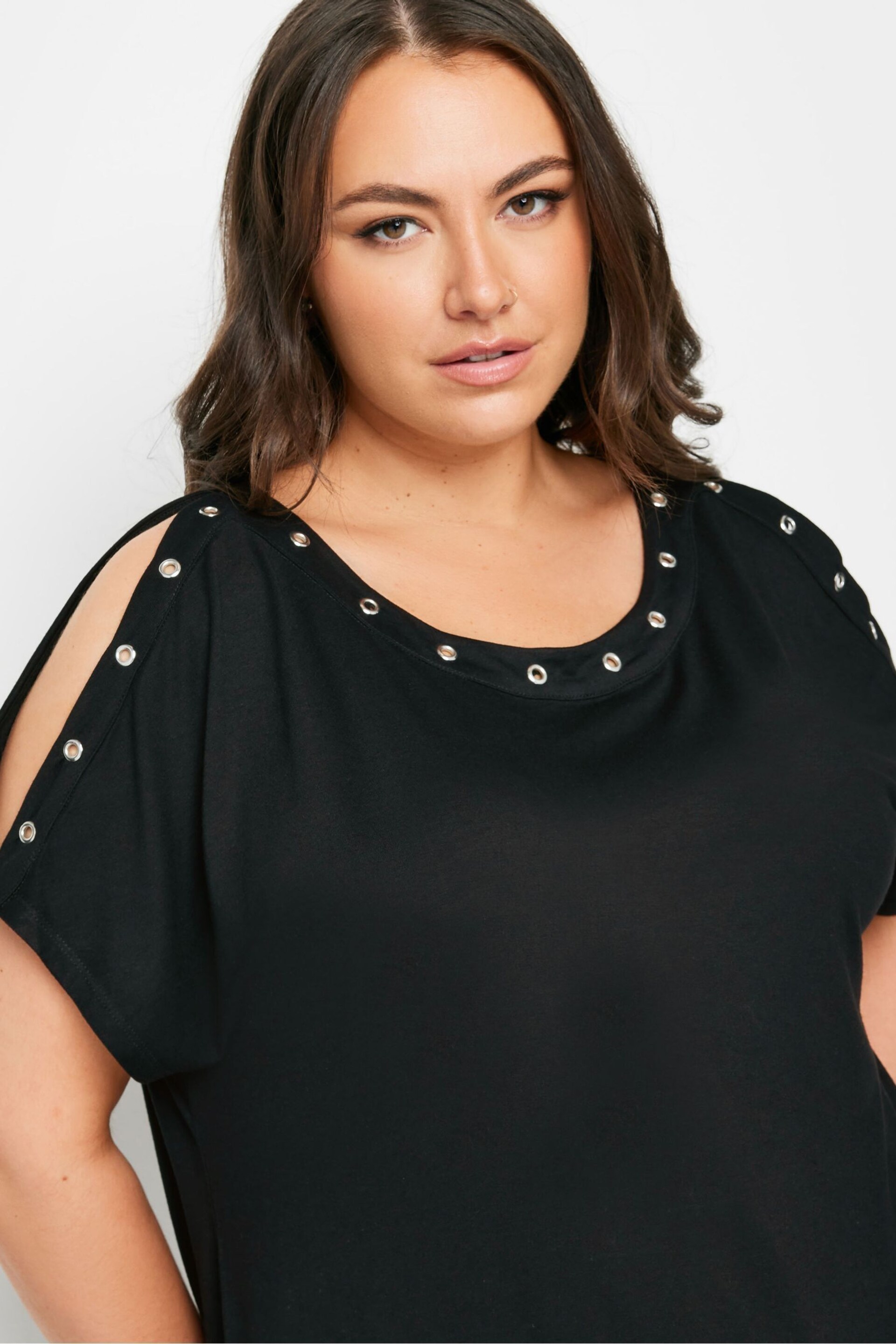 Yours Curve Black Eyelet Detail Cold Shoulder Top - Image 4 of 5