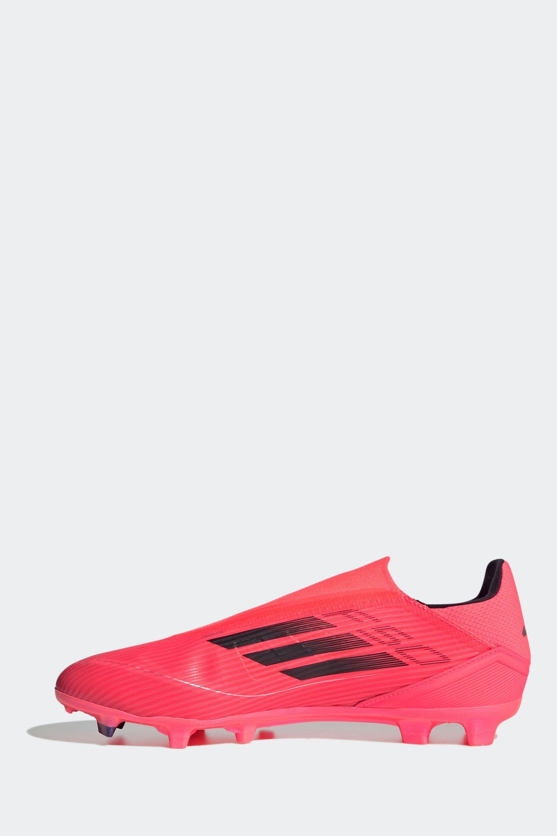 New laceless football boots hot sale