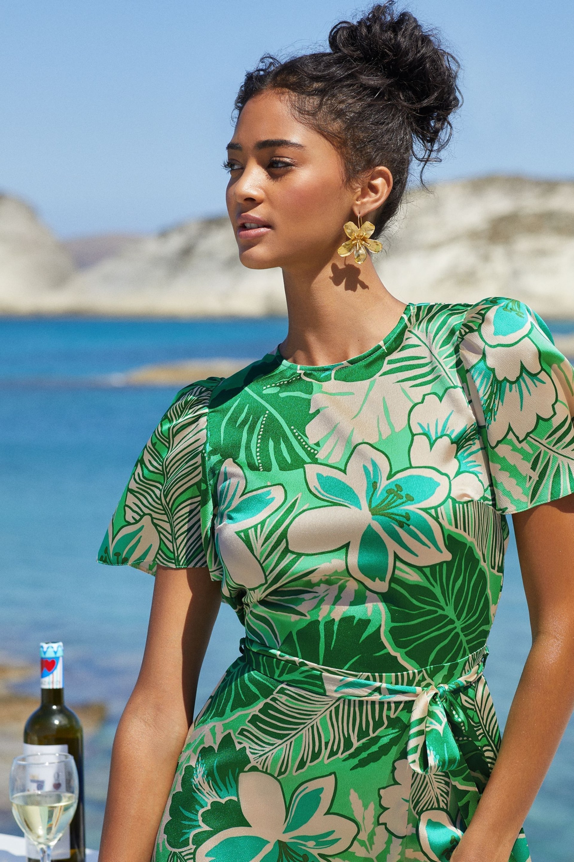 Friends Like These Green Flutter Sleeve Printed Satin Midi Summer Dress - Image 4 of 4
