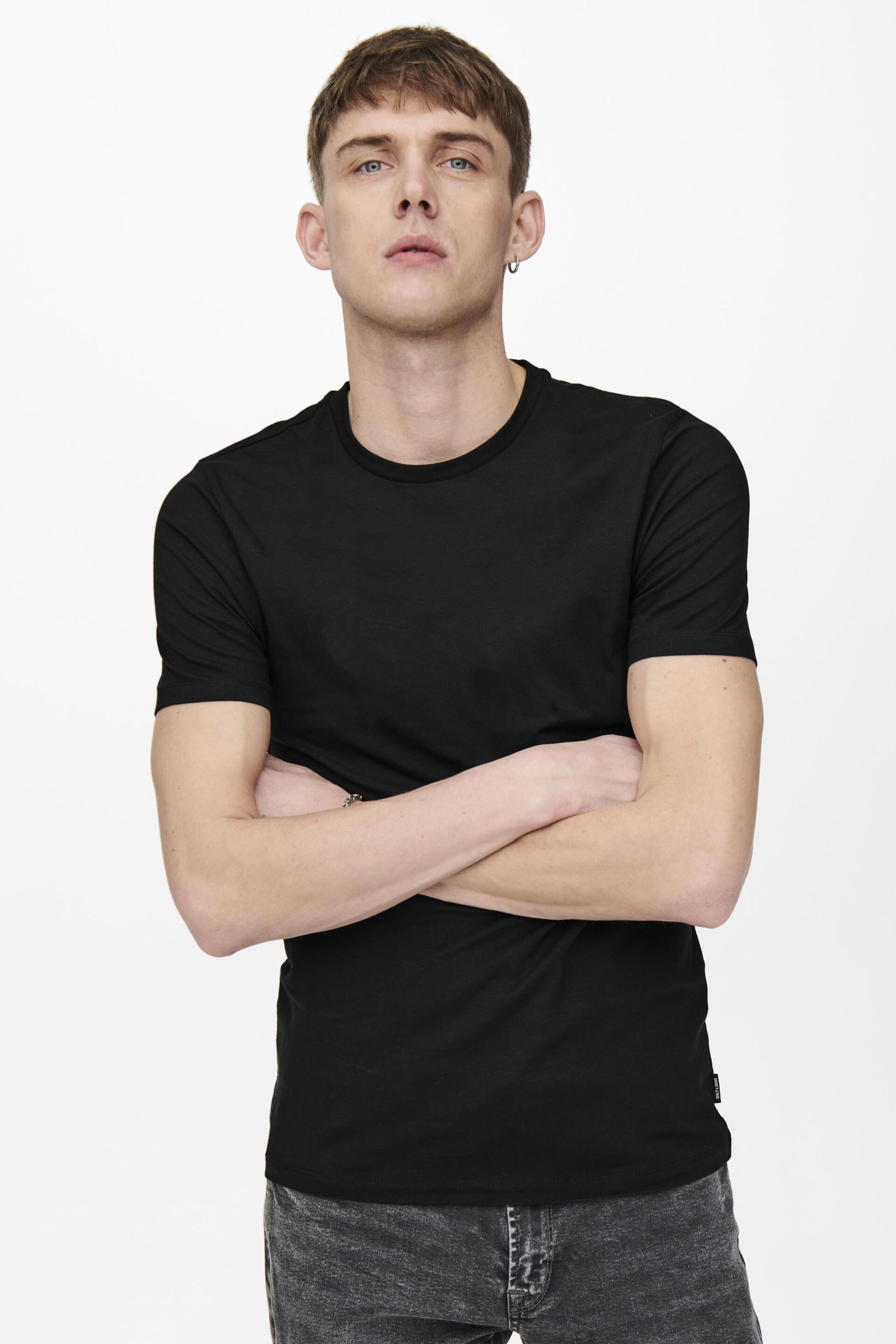 Only & Sons Black Slim Fit T-Shirts 2 Pack - Image 4 of 7