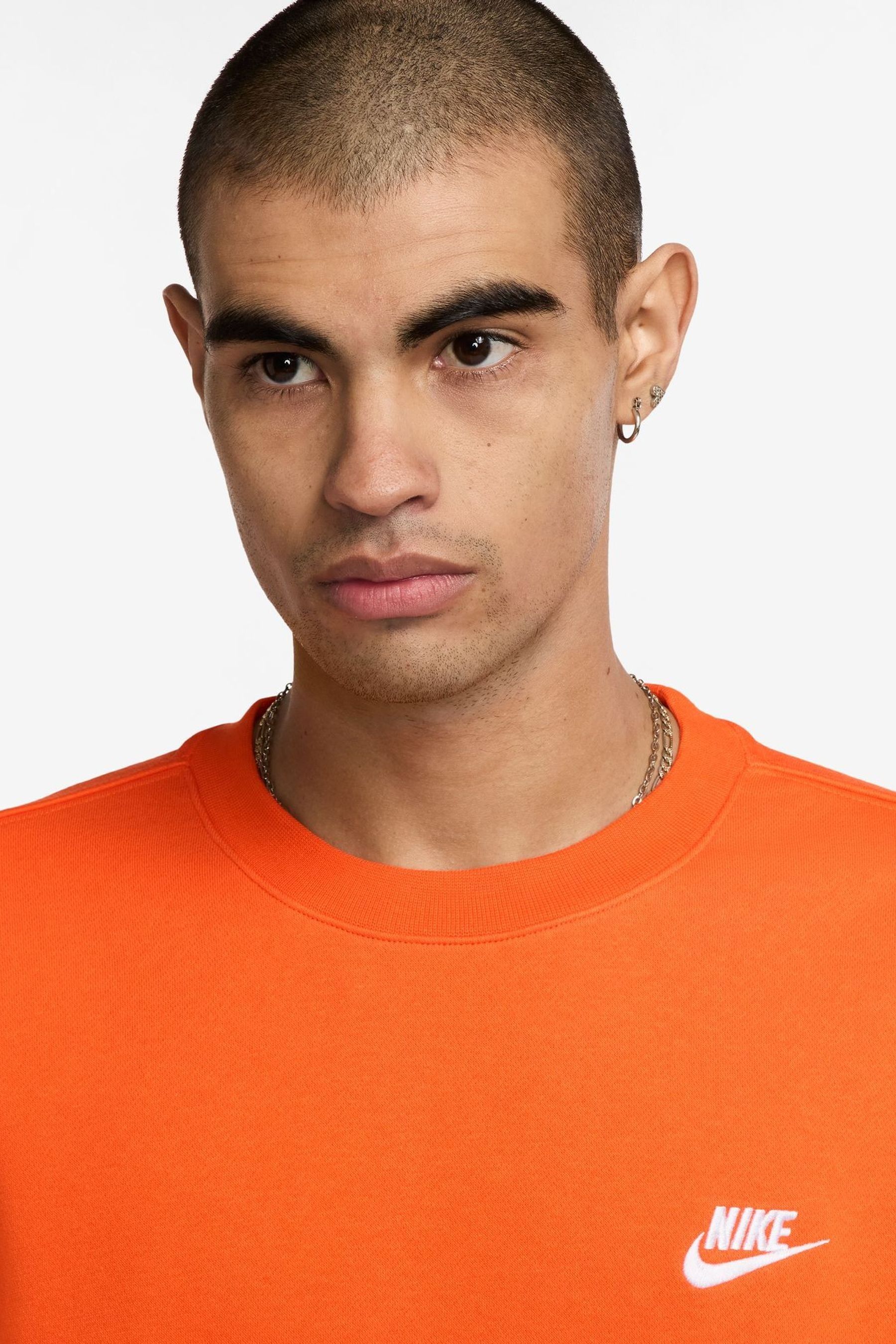 Nike club crew sweatshirt orange shop