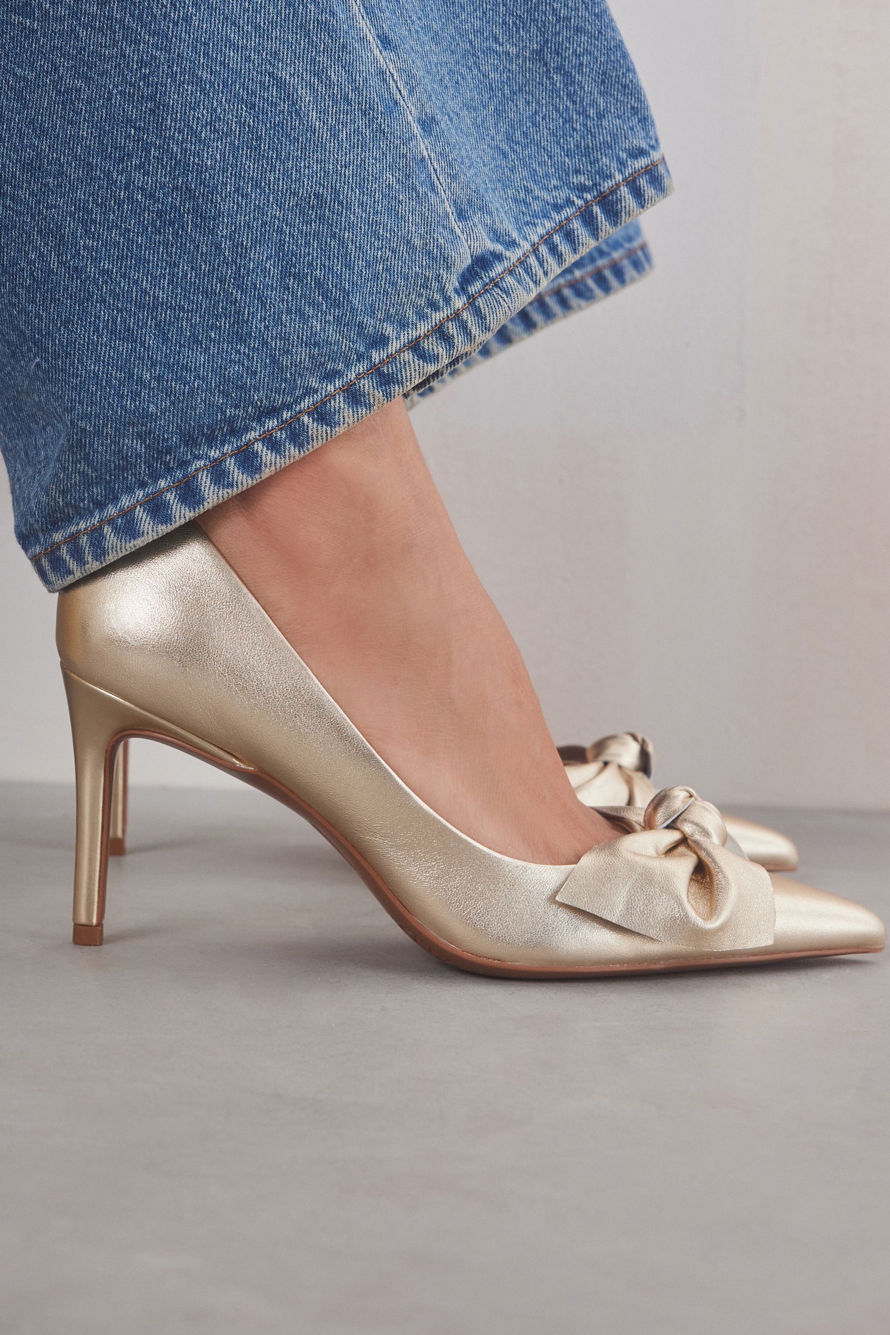 Gold court shoes uk on sale