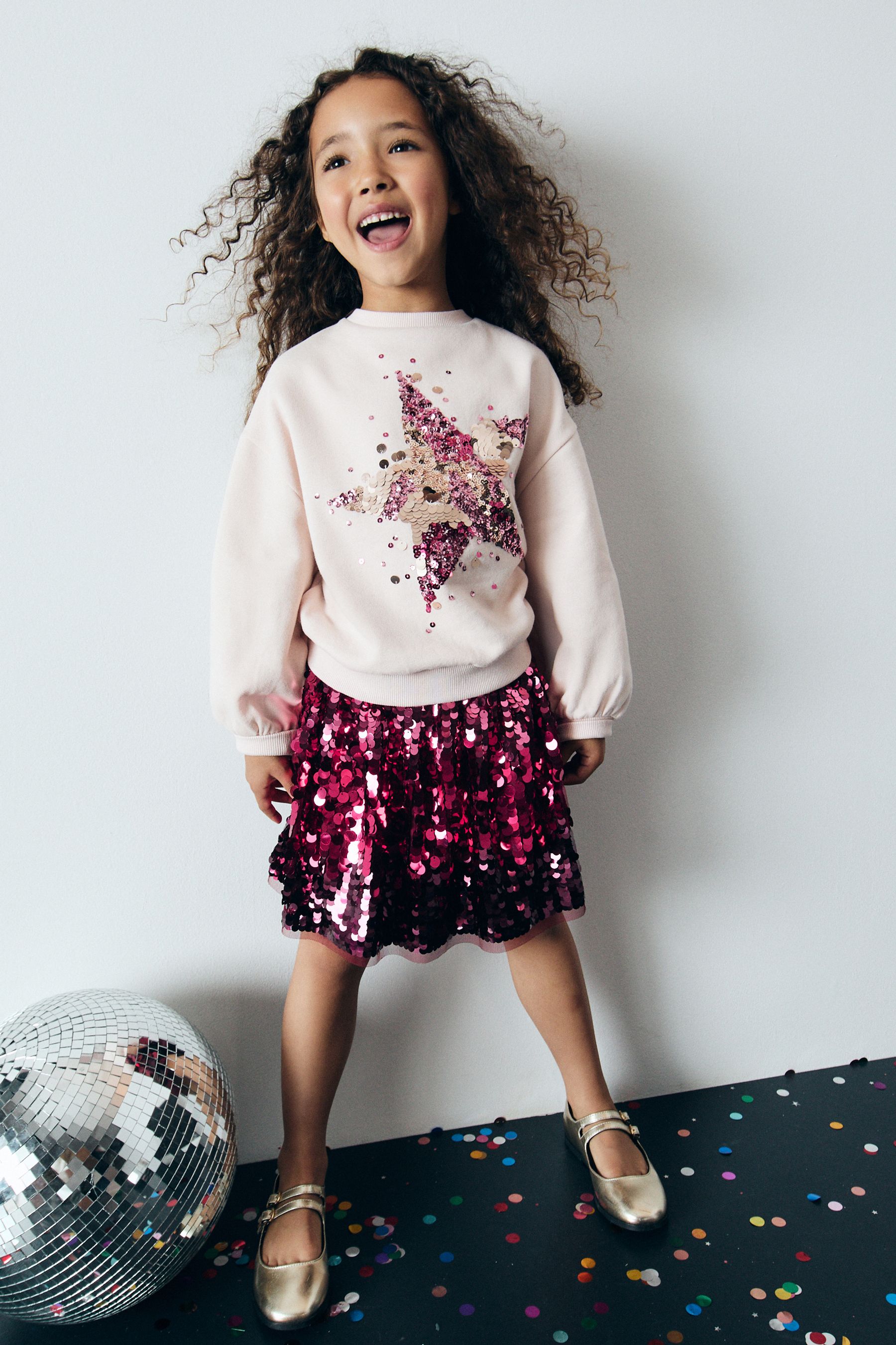 Sequin star sweatshirt outlet