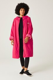 Regatta Pink Adults Waterproof Changing Robe - Image 4 of 12