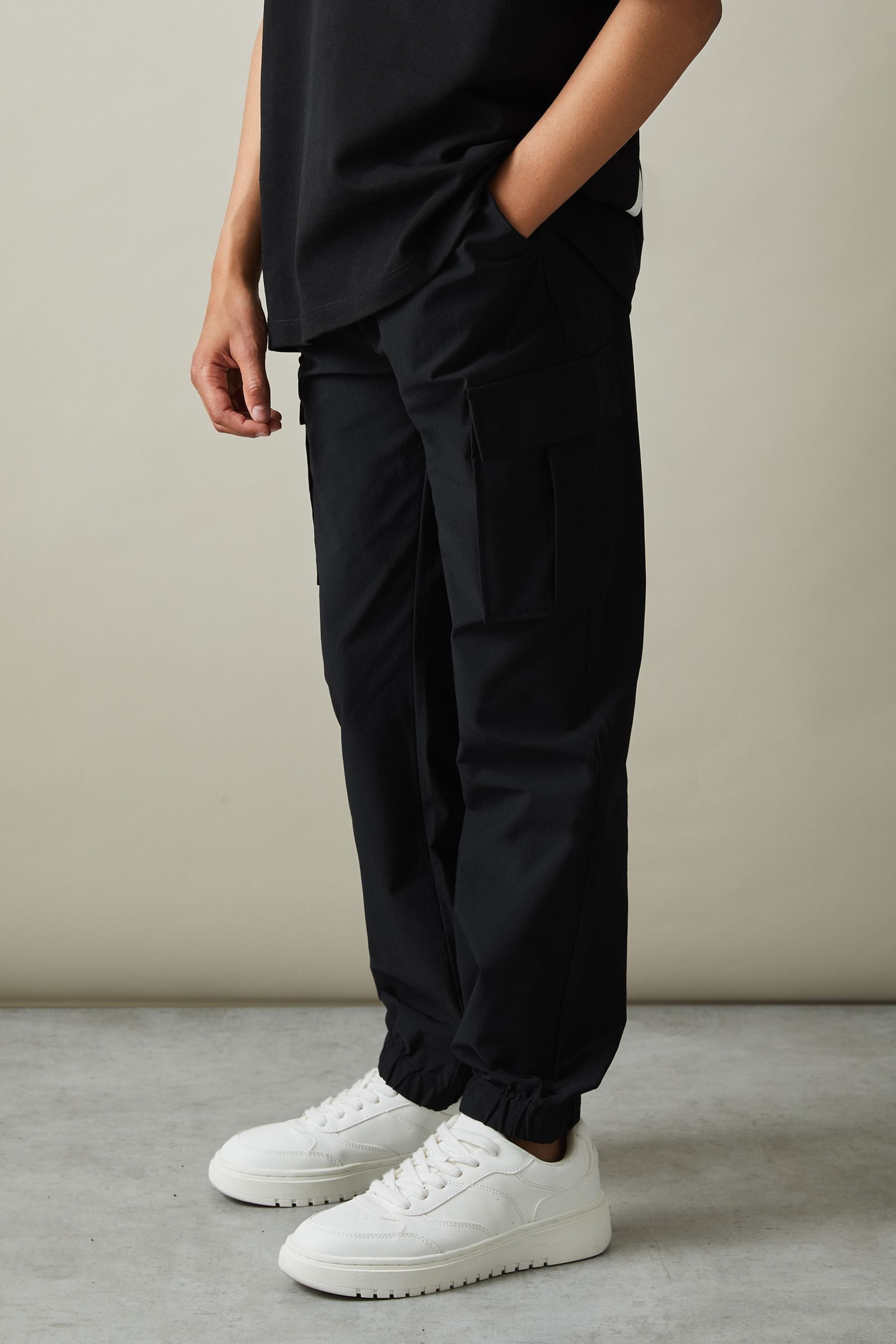 Drawstring cargo trousers on sale