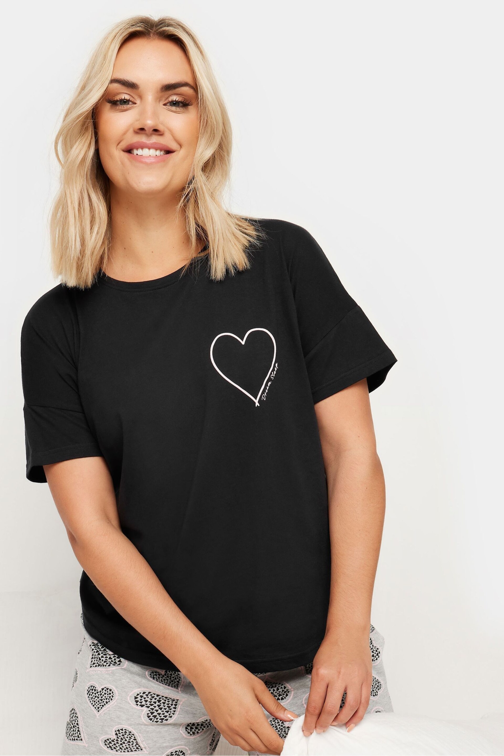 Yours Curve Black Heart Print Pyjama Set - Image 3 of 5