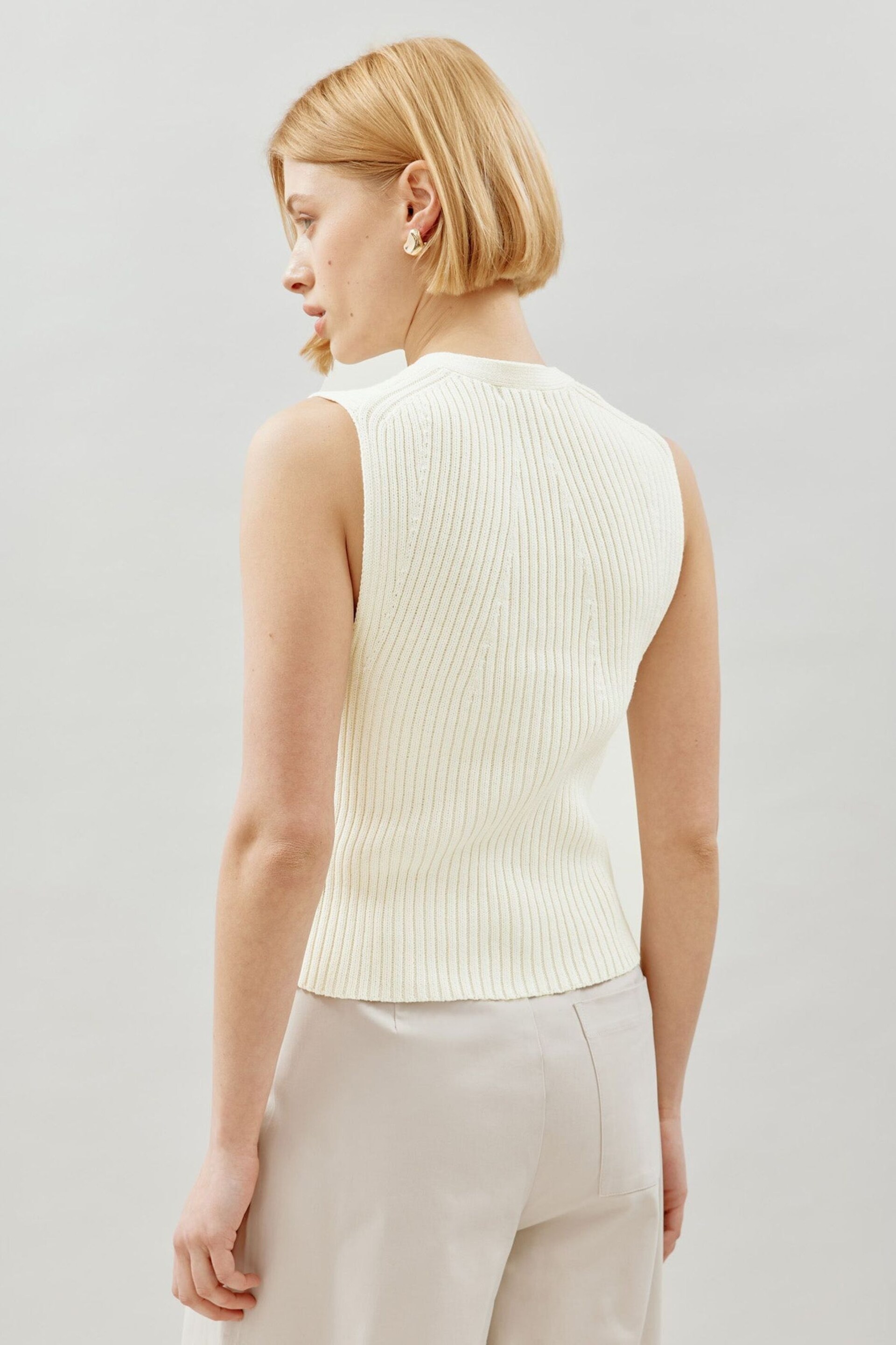 Albaray Cream Knitted Rib Waistcoat - Image 2 of 5