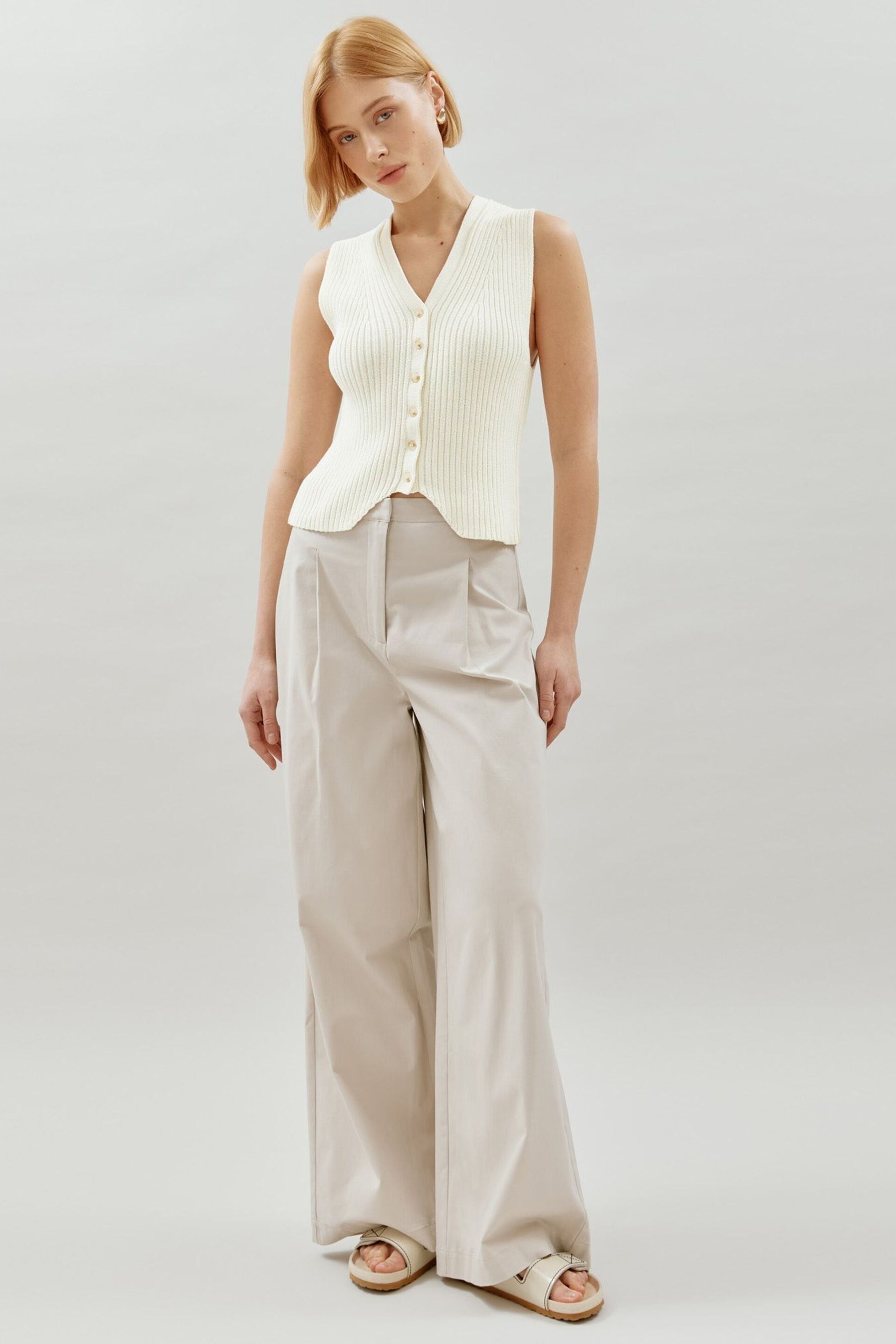 Albaray Cream Knitted Rib Waistcoat - Image 4 of 5