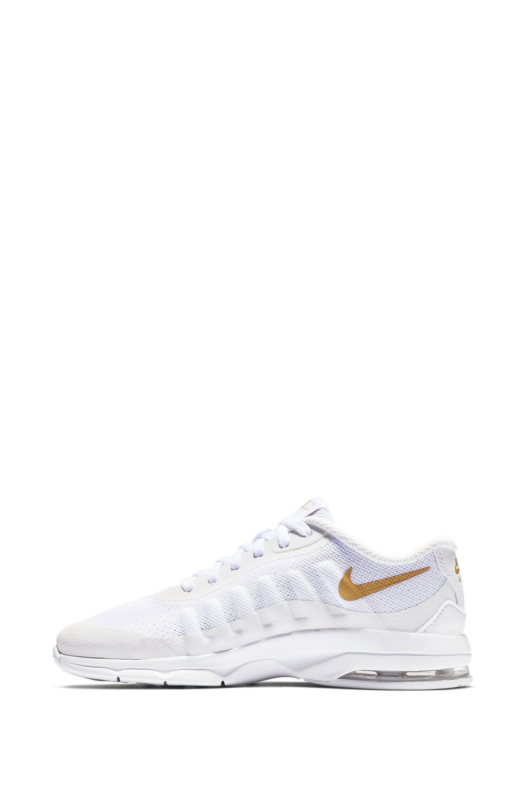 Nike invigor blanche top