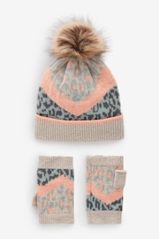 Leopard/Pink Hat and Handwarmer Set - Image 5 of 9