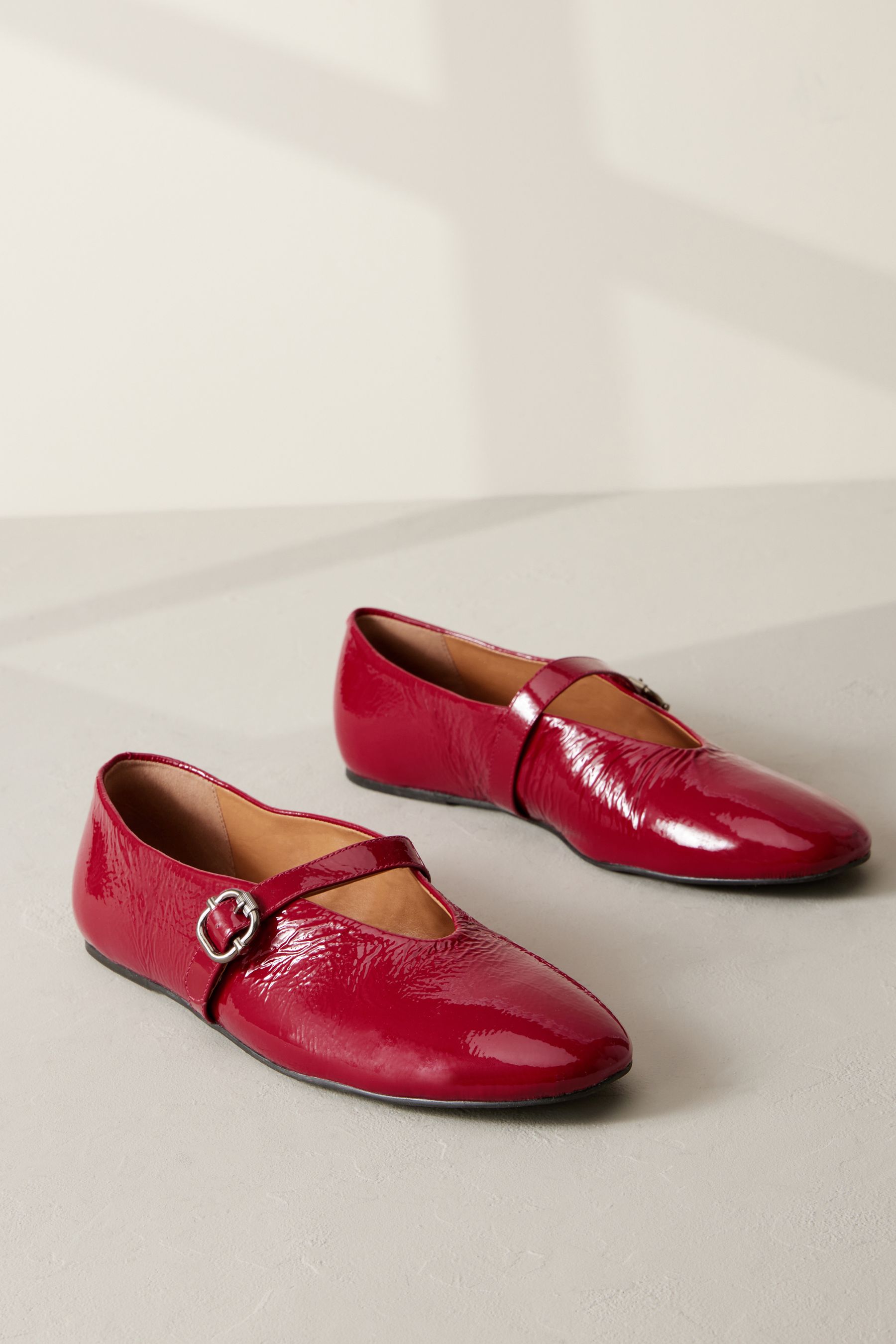 Red flats uk discount