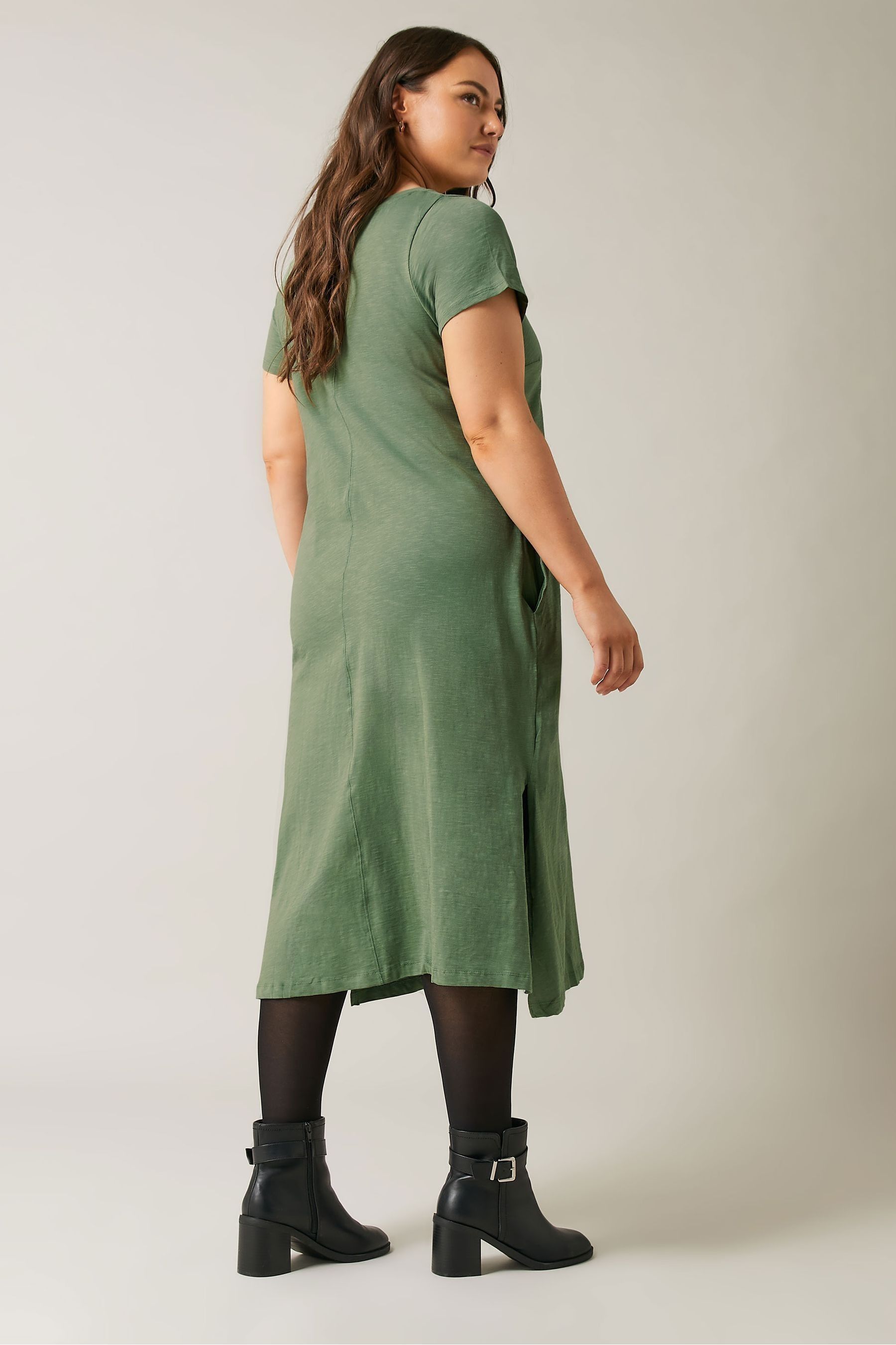 Buy EVANS Curve Black 100 Cotton Midi Dress from Next United Arab Emirates