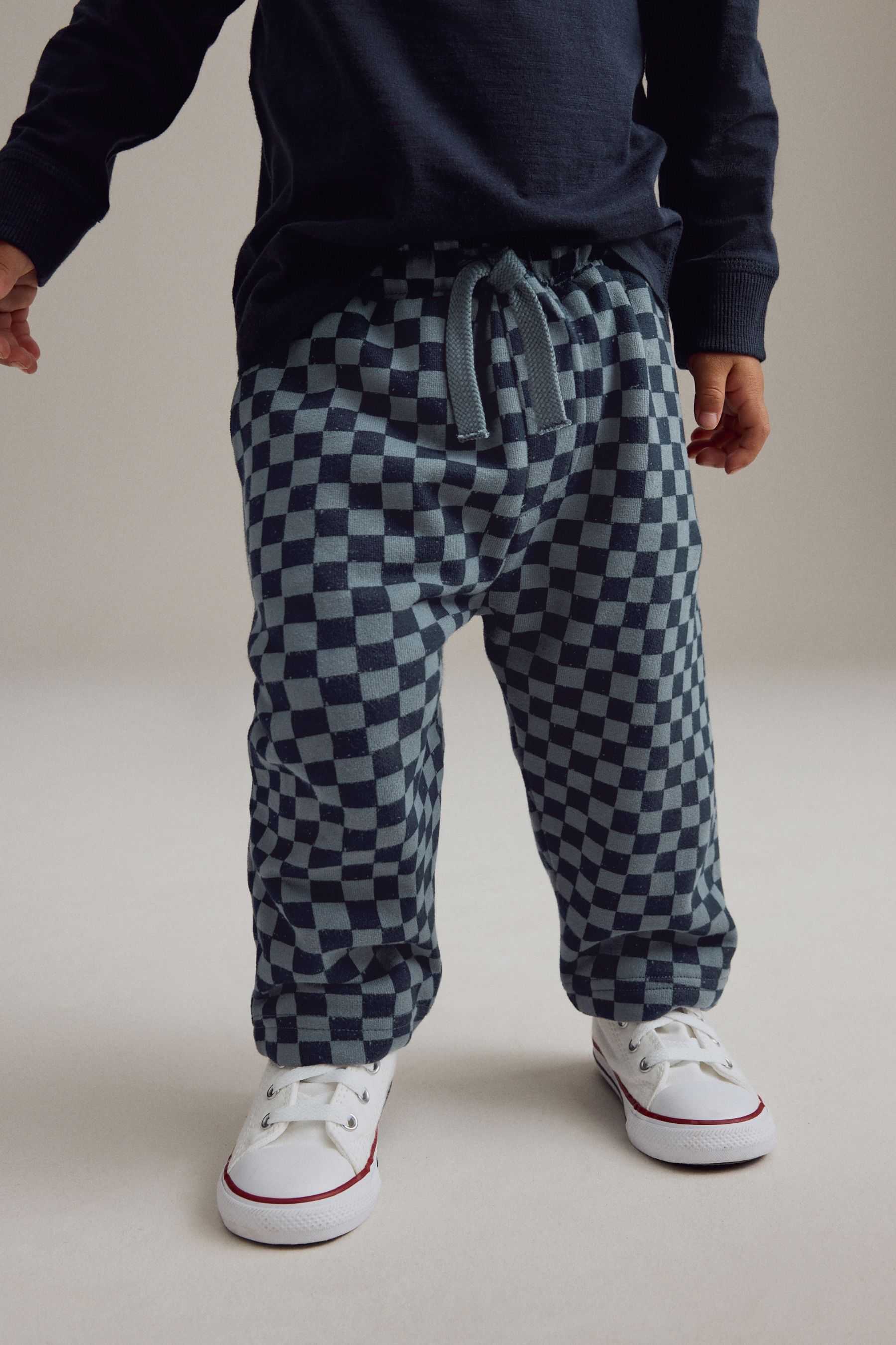 Patterned joggers discount
