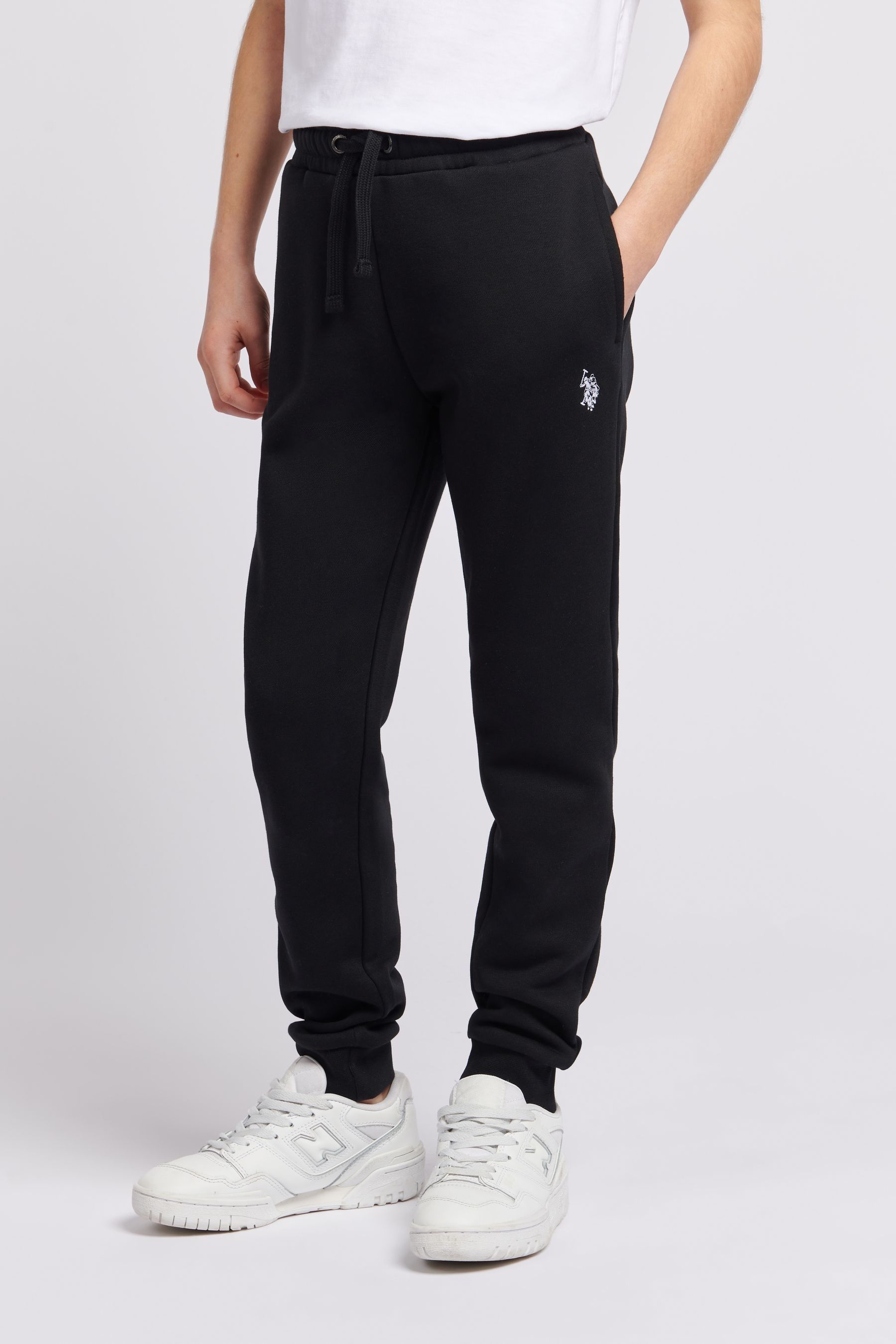 Joggers and polo shop