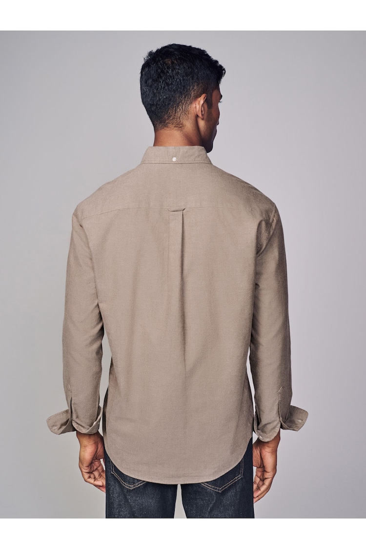 Stone Natural Brushed 100% Cotton Oxford Long Sleeve 100% Cotton Shirt - Image 2 of 4