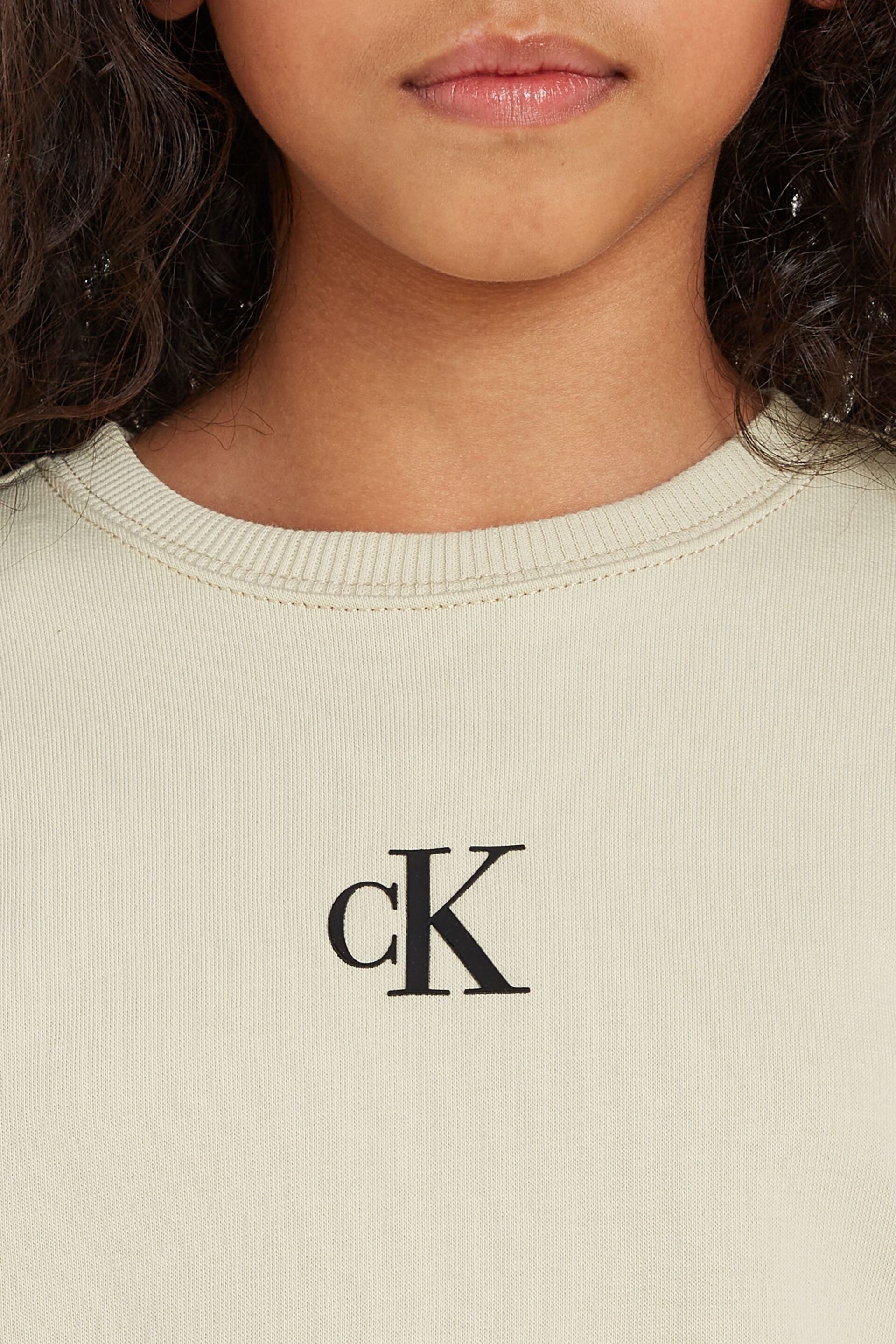 Calvin Klein Green Logo Sweatshirt Shorts Set - Image 3 of 7