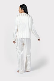 Chelsea Peers White Satin Jacquard Stripe Long Pyjama Set - Image 5 of 5