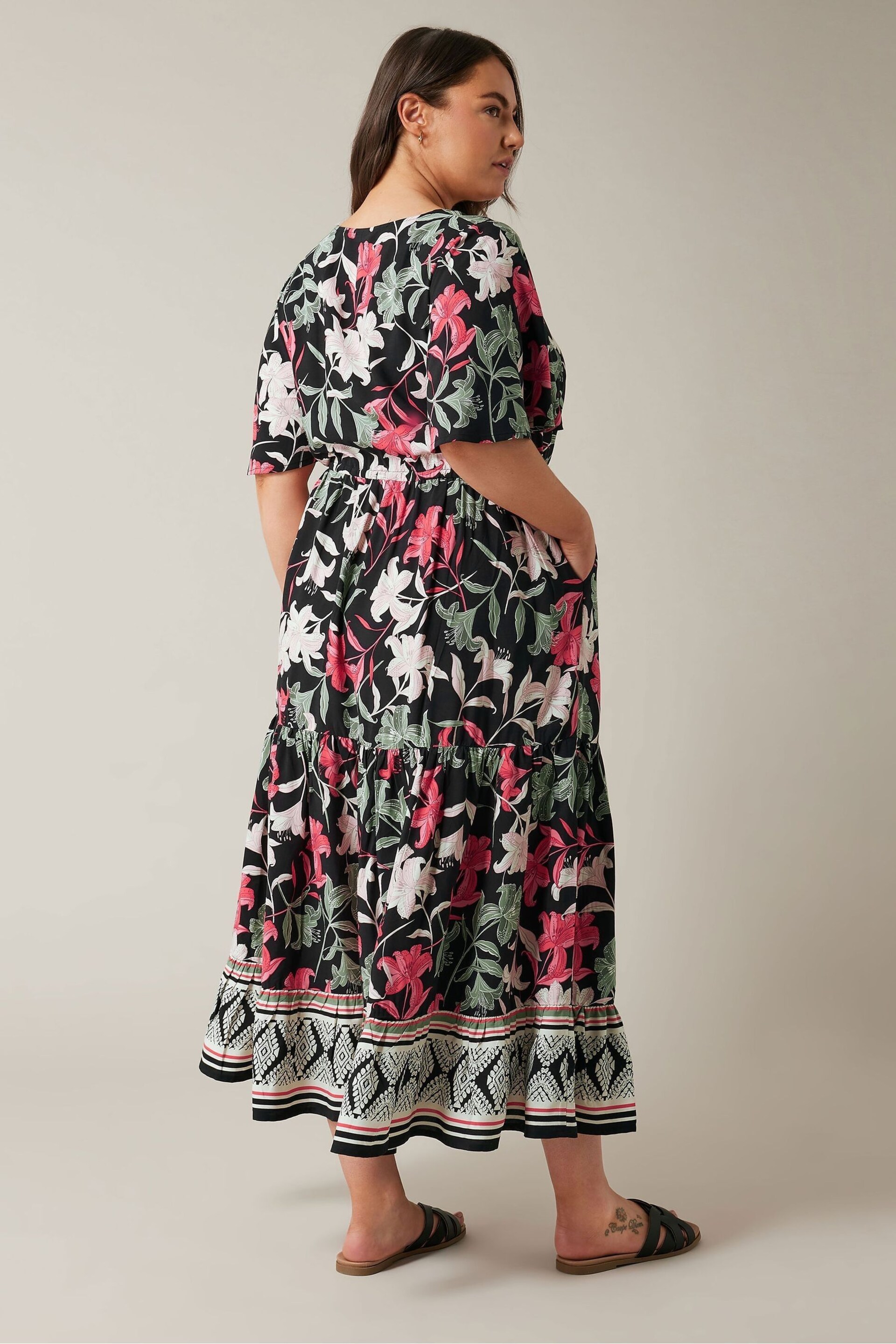 Evans Curve Black Floral Design Border Print Midi Dress - Image 3 of 4