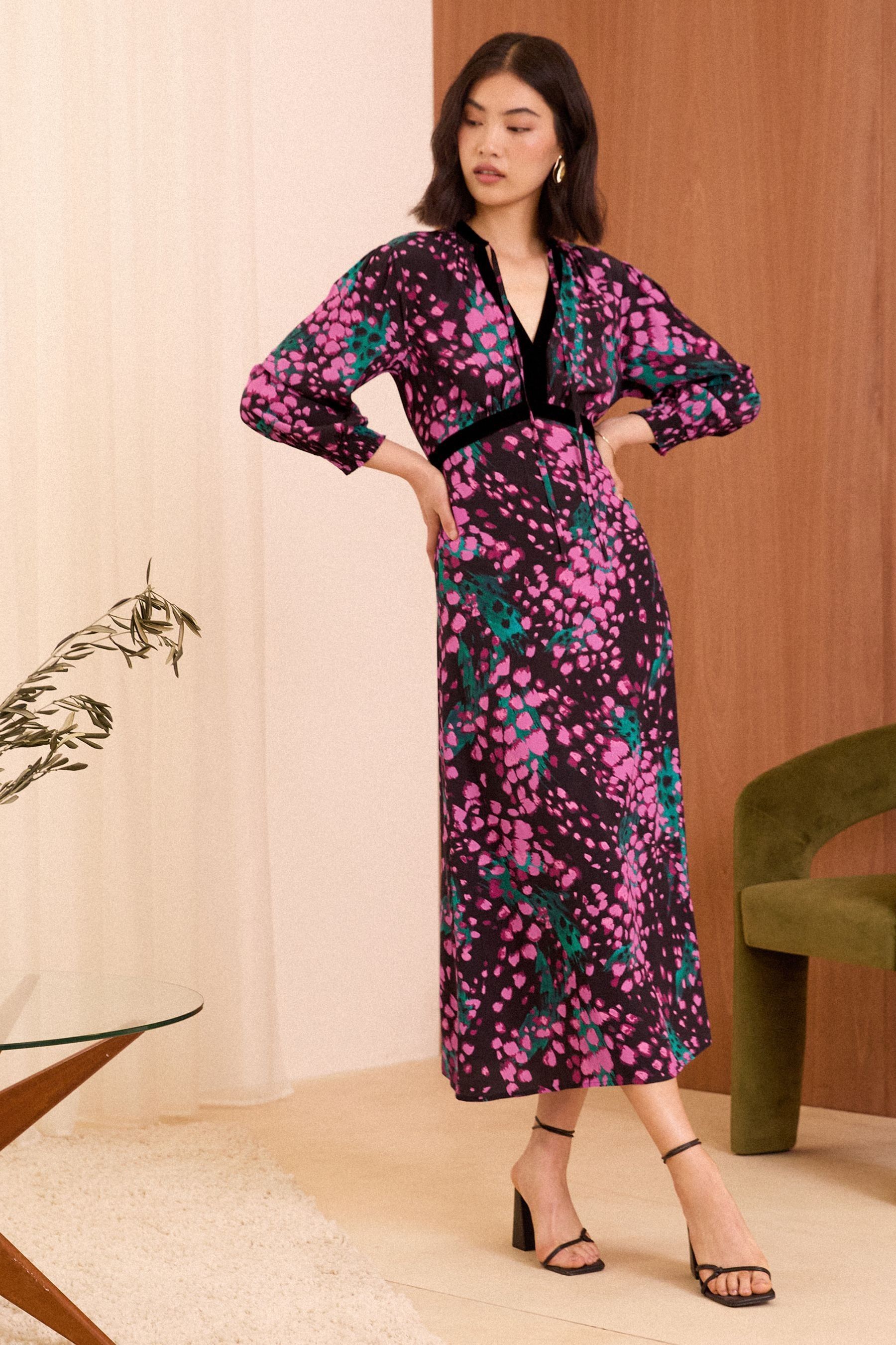 Buy Love Roses Black Animal Printed Tipped 3 4 Sleeve Midi Dress from Next Luxembourg