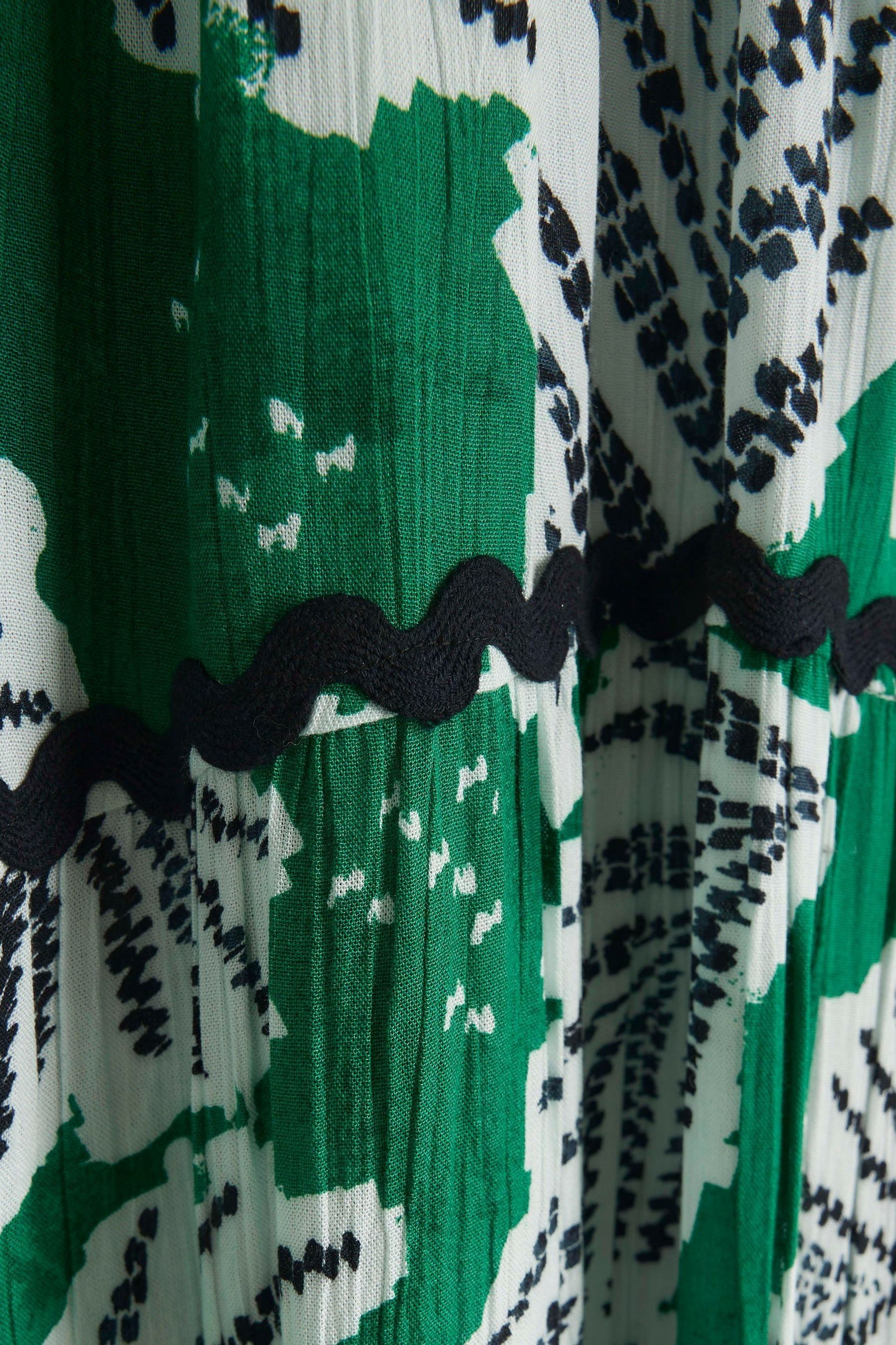 Buy River Island Green Leaf Print Maxi Skirt from Next Luxembourg