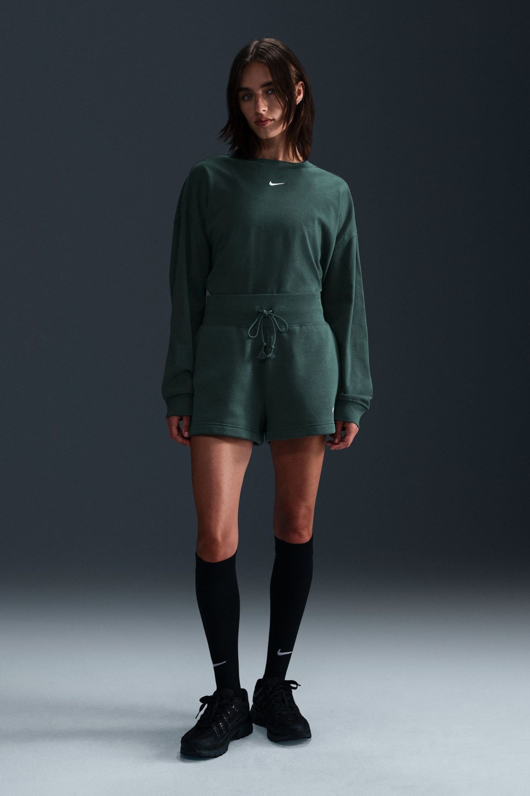 Dark green nike shirt store