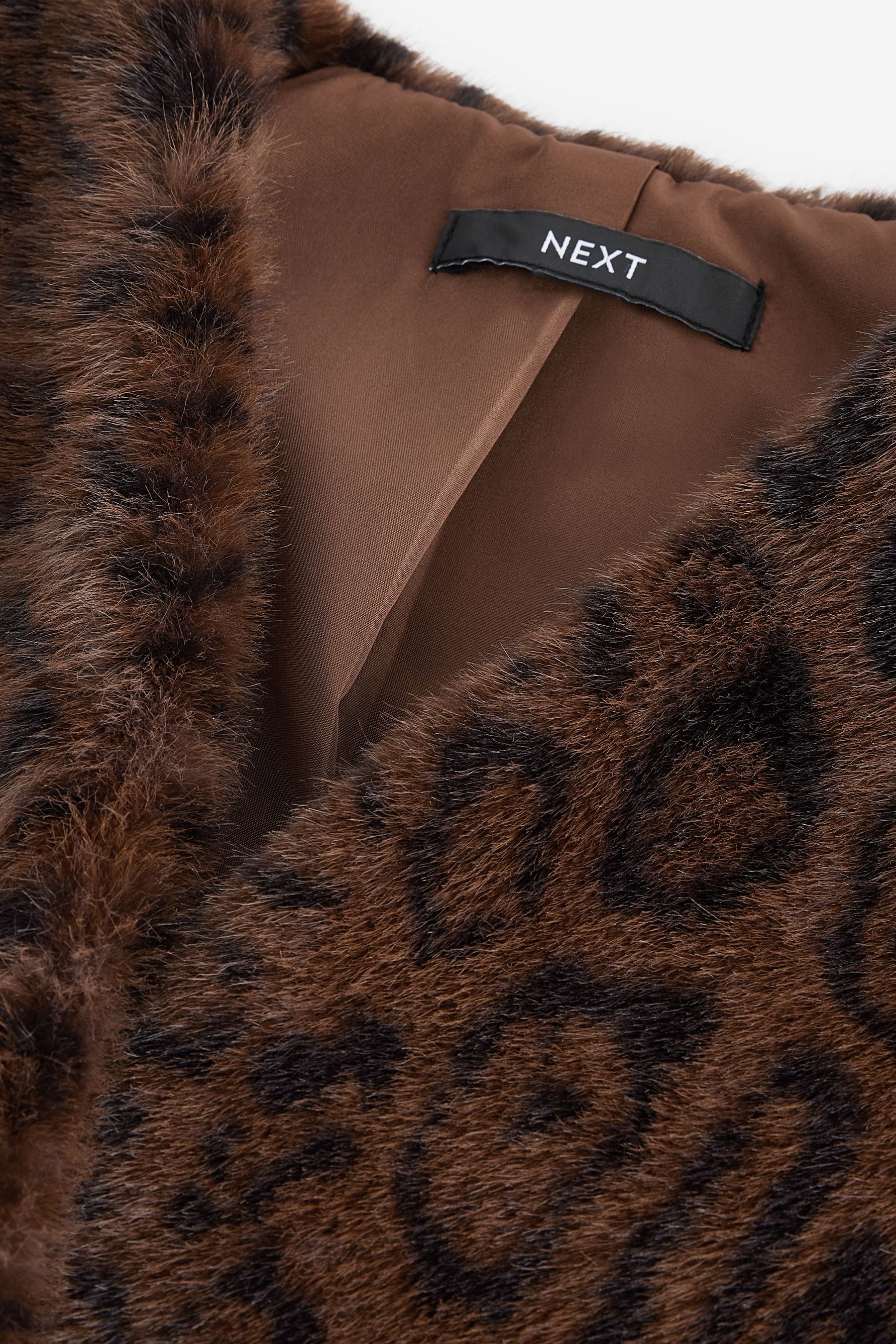 Leopard print fur gilet sale