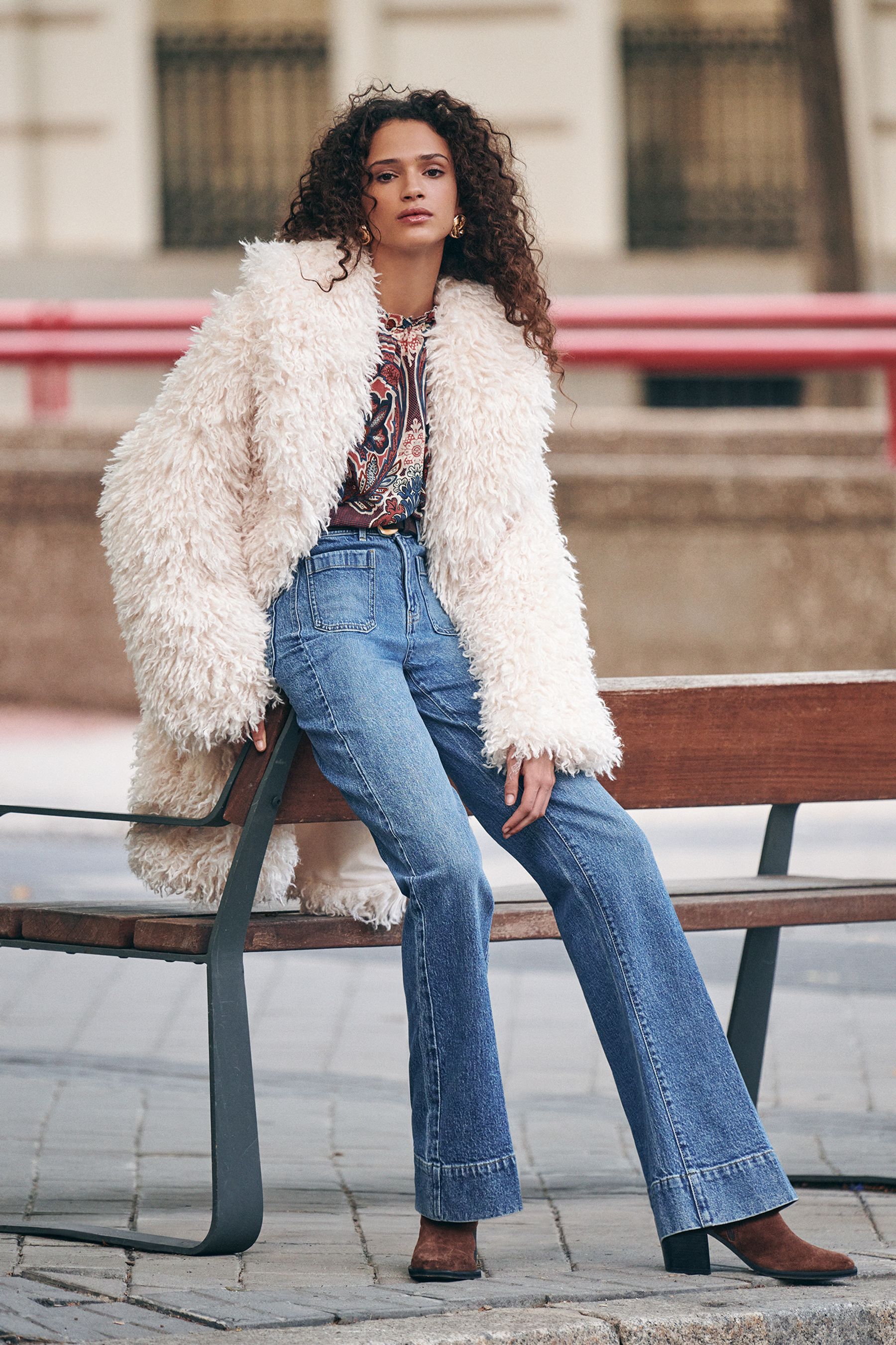Long white faux fur coat womens store