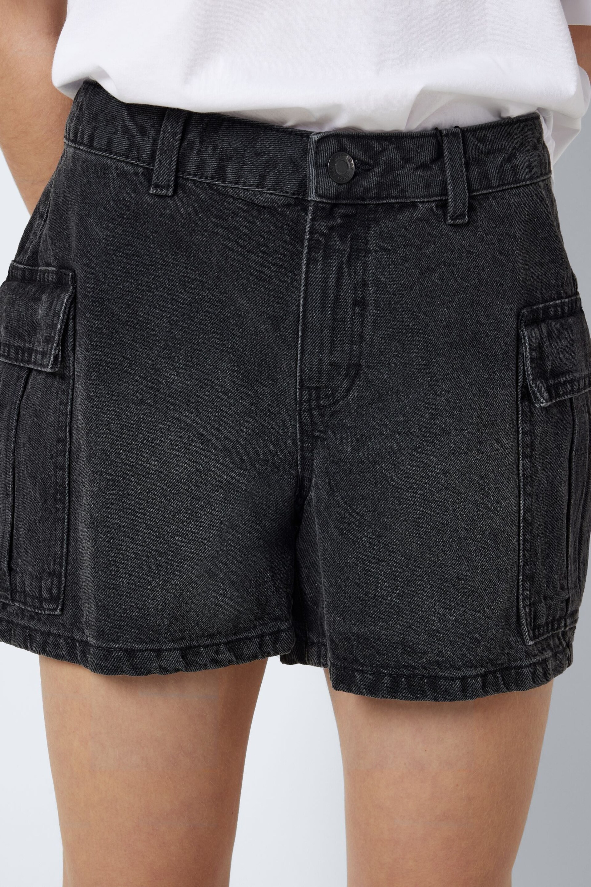 NOISY MAY Black Cargo Mom Denim Shorts - Image 5 of 8
