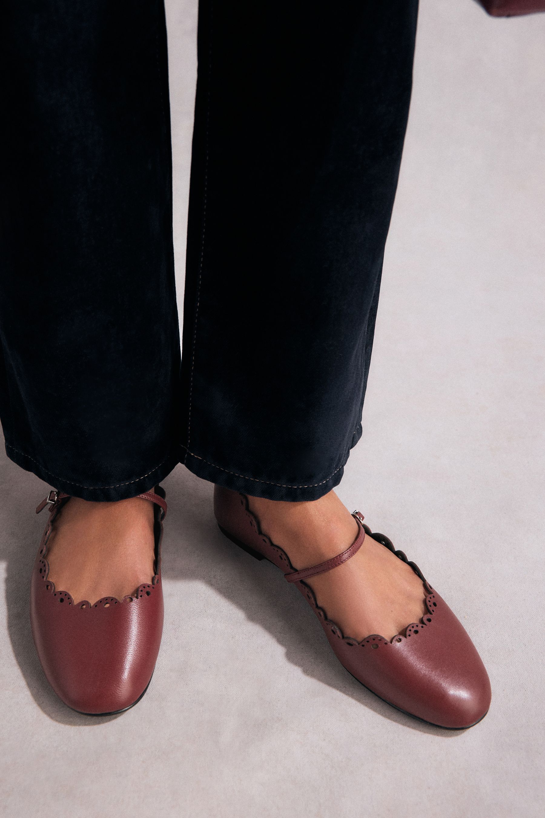 Red Standard Fit Tabitha Simmons Elfie Leather Scalloped Mary Jane Shoes
