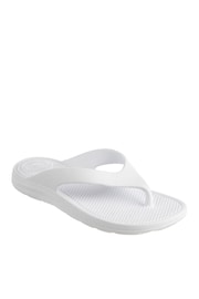 Totes White Ladies Solbounce Toe Post Flip Flops Sandals - Image 3 of 5