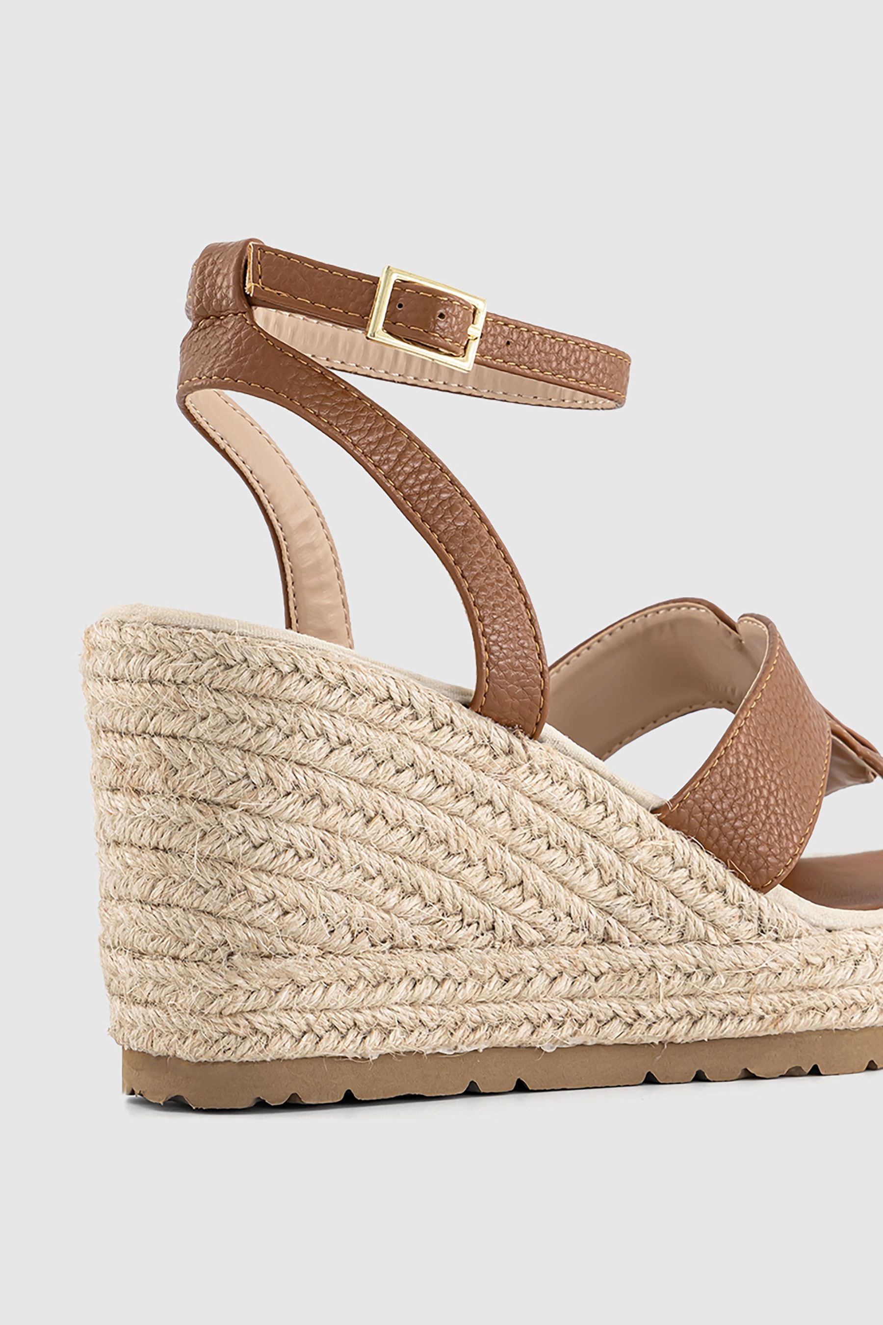 Cut out wedges sales