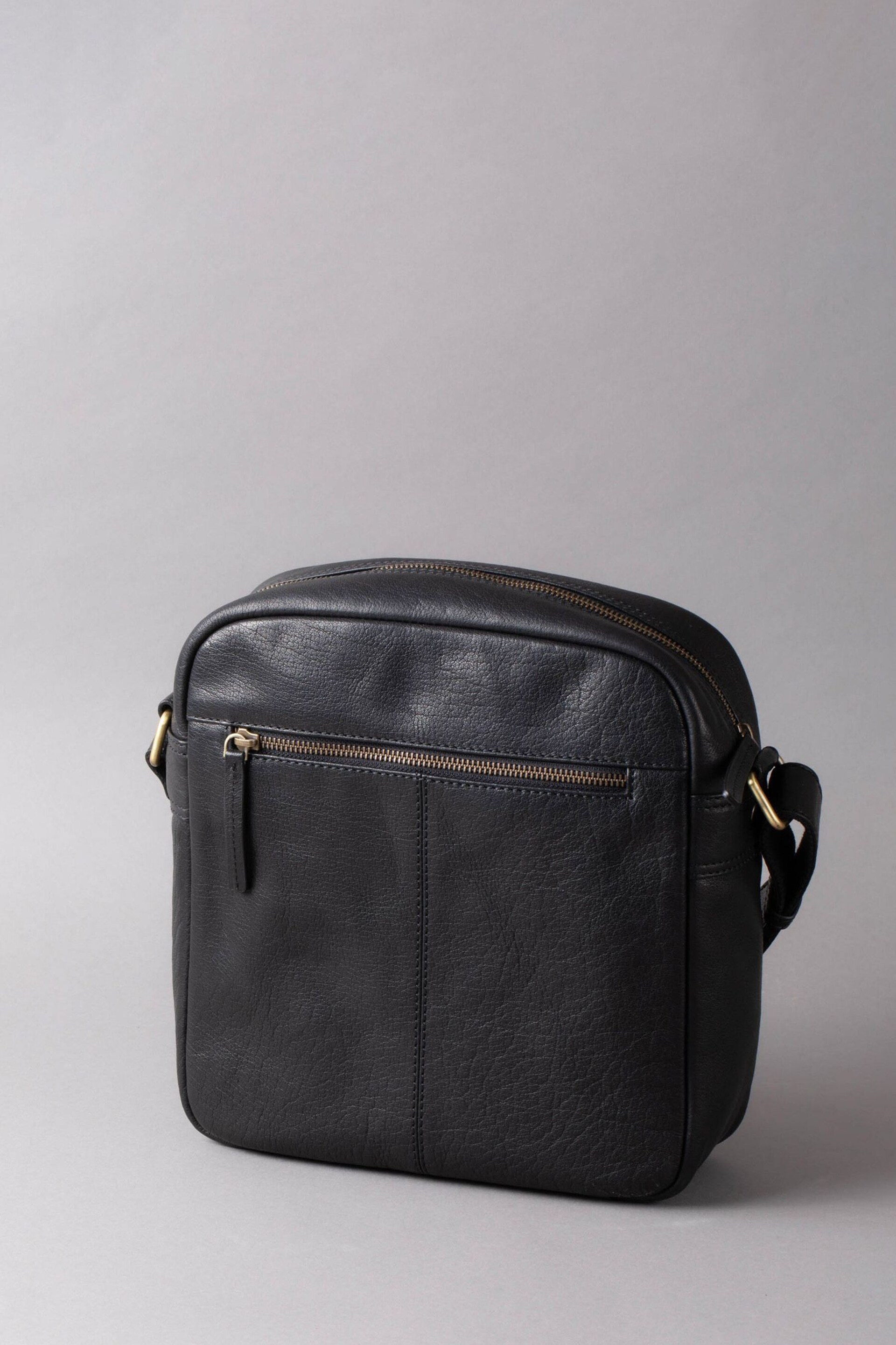 Lakeland Leather Black Small Keswick Leather Messenger Bag - Image 2 of 7