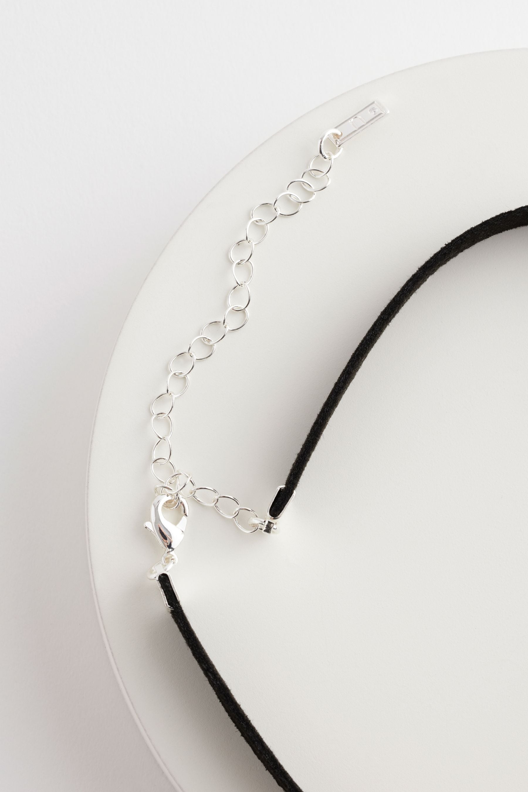 Next choker on sale