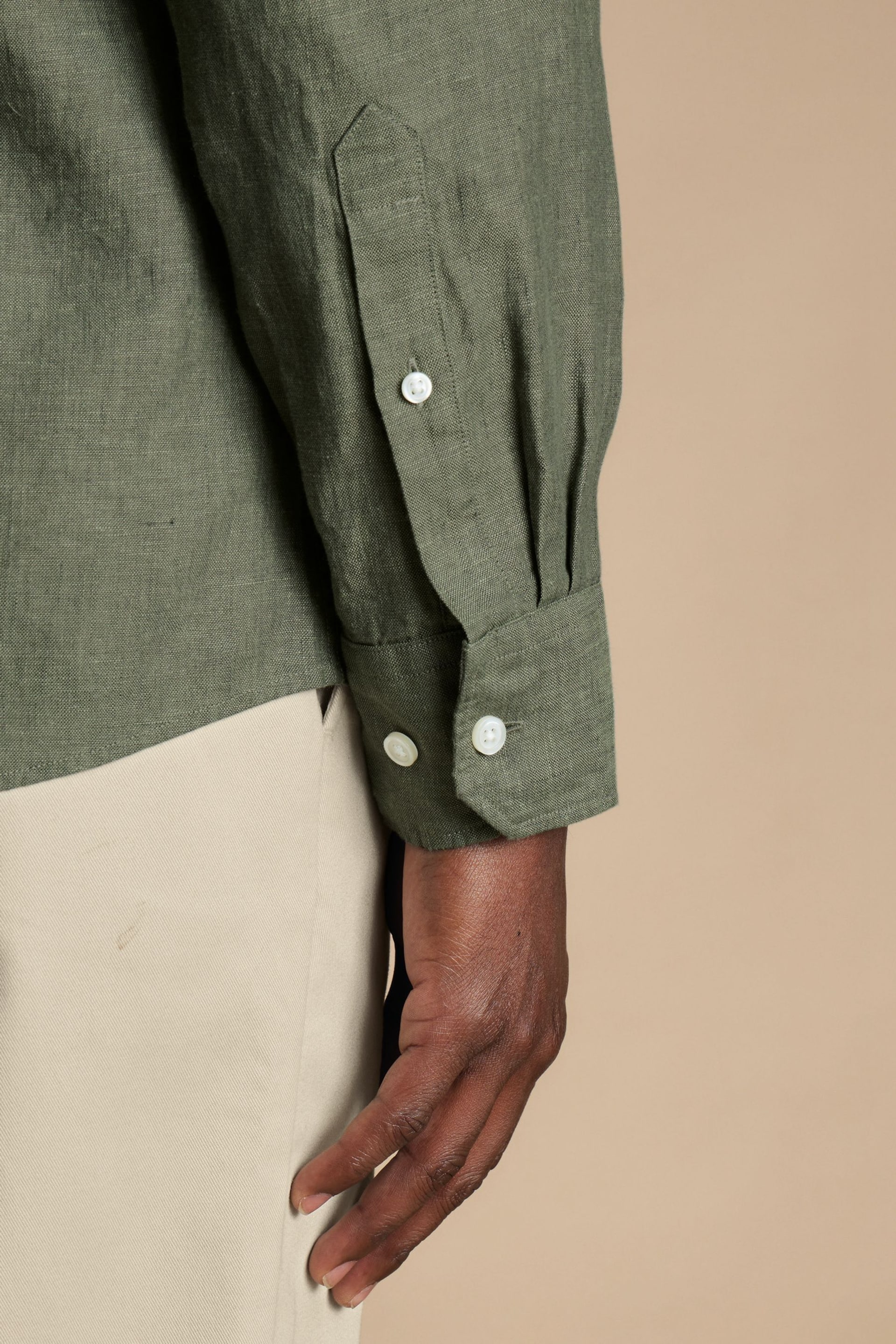 Charles Tyrwhitt Green Plain Slim Fit Pure Linen Collarless Shirt - Image 4 of 7