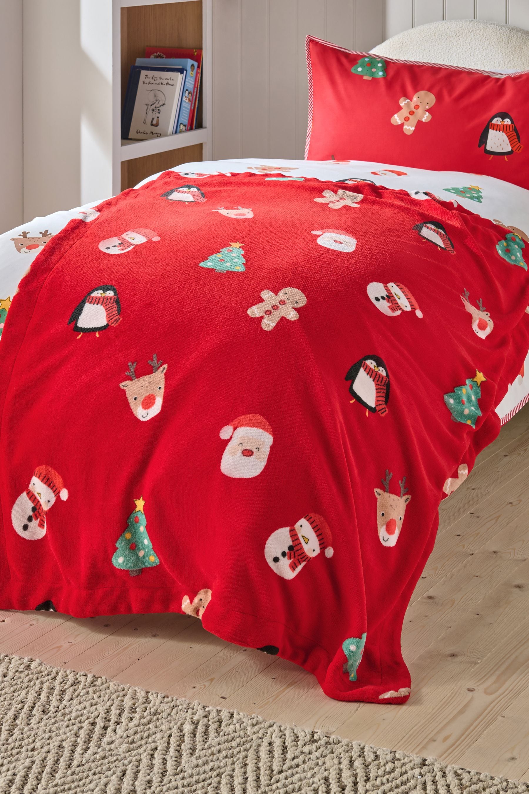 Red fleece throw blanket deals