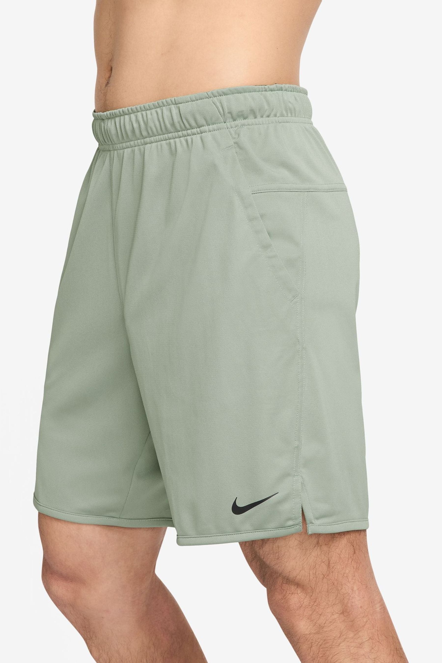 Nike Jade Horizon Dri FIT Totality 7 inch Knit Training Shorts