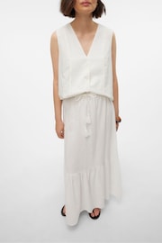 VERO MODA White Tiered Summer Maxi Skirt - Image 4 of 6