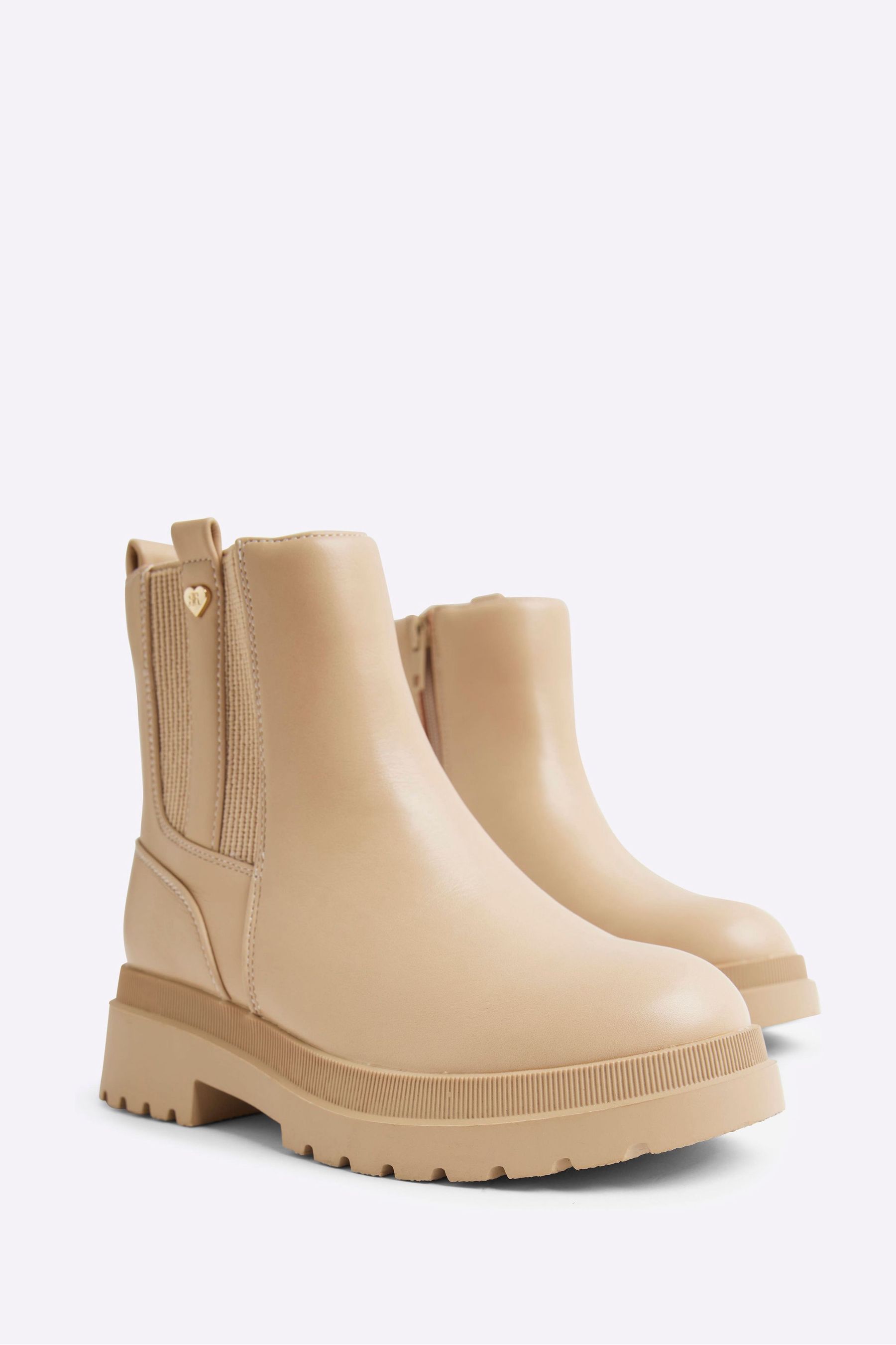 River Island Brown Girls Stud Chelsea Boots