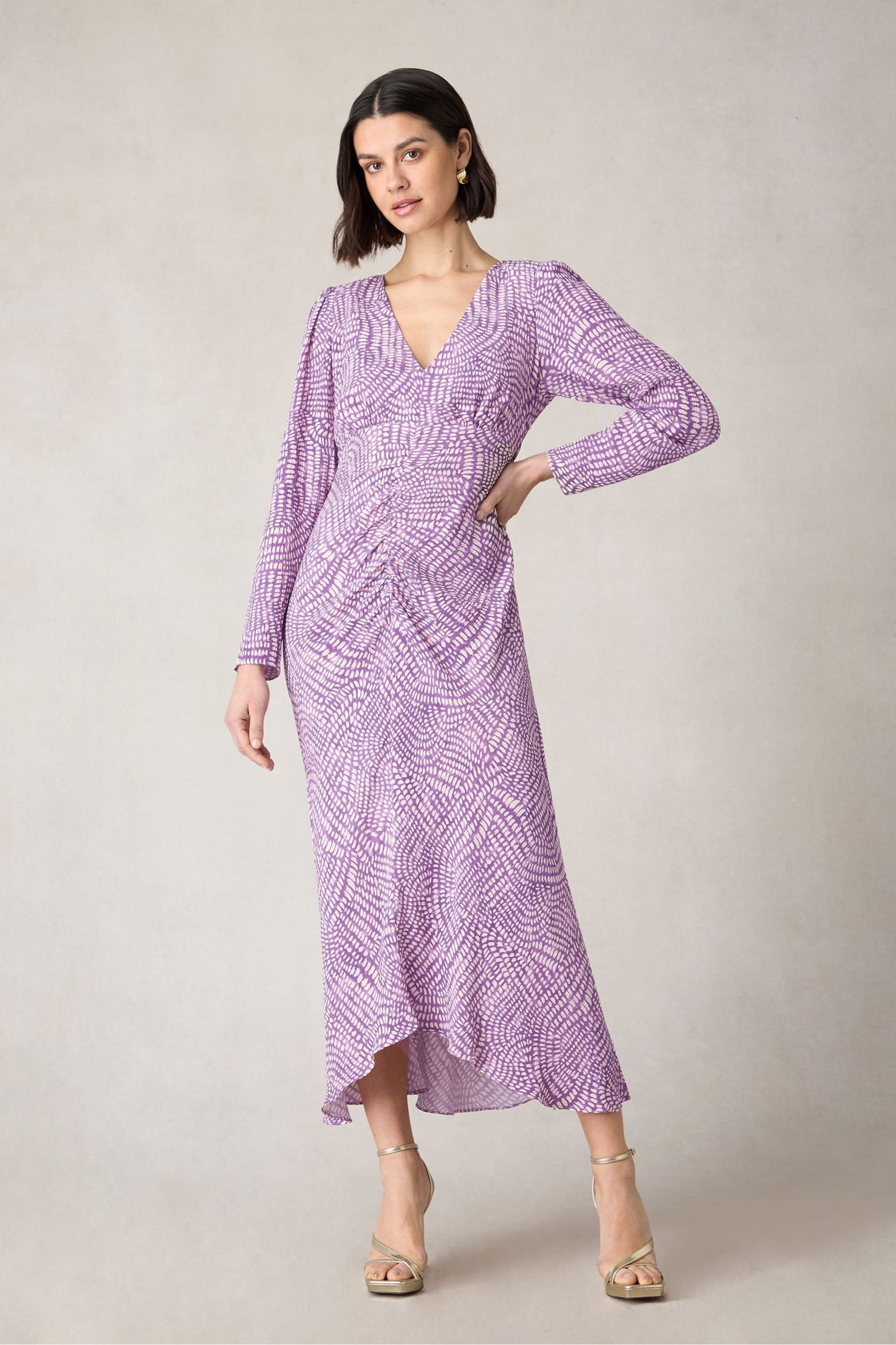 Ro&Zo Petite Purple Geo Print Ruched Front Midi Dress - Image 1 of 5