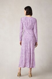 Ro&Zo Petite Purple Geo Print Ruched Front Midi Dress - Image 2 of 5